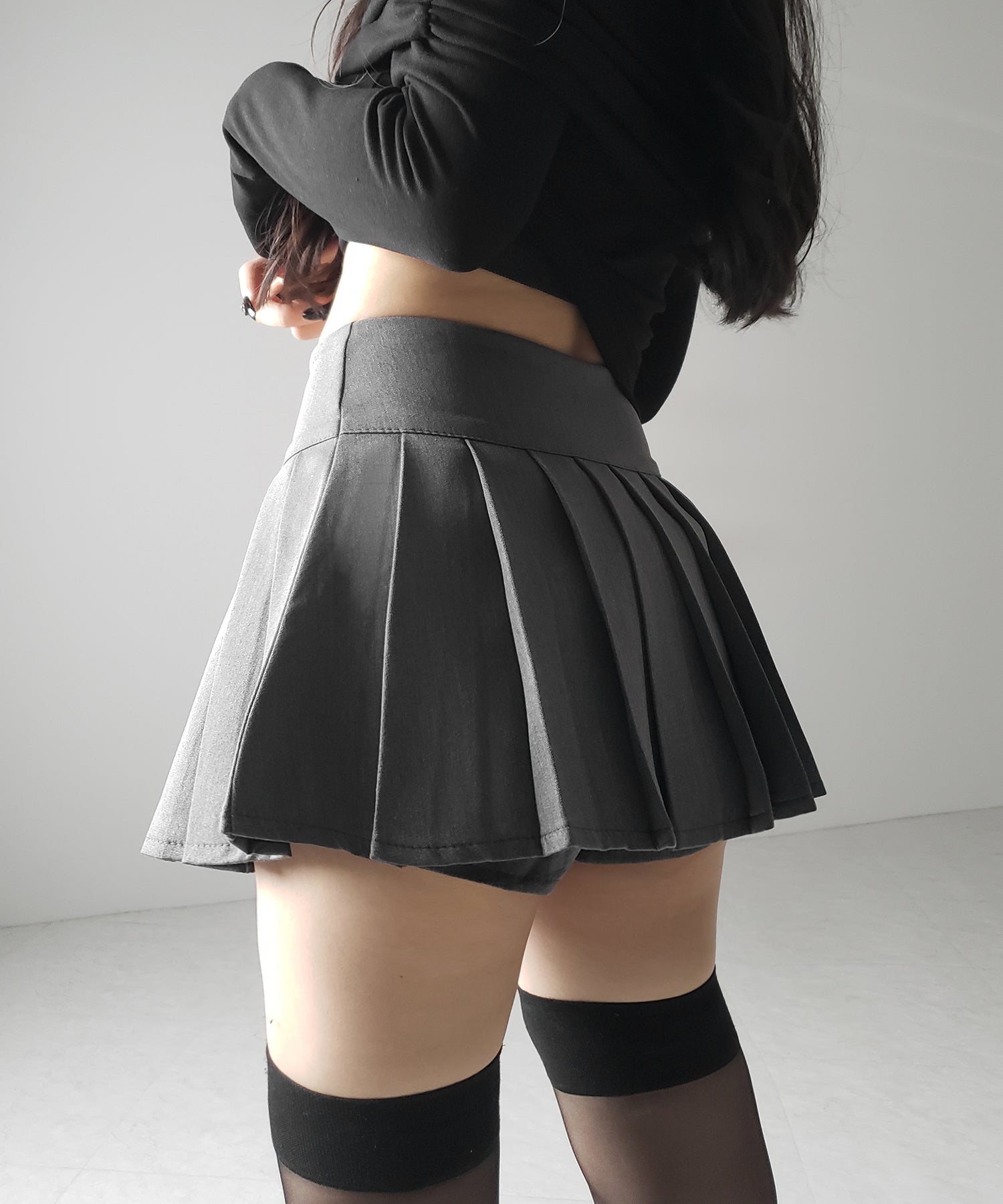 プリーツマイクロミニスカパン / pleated micro mini skirt pants