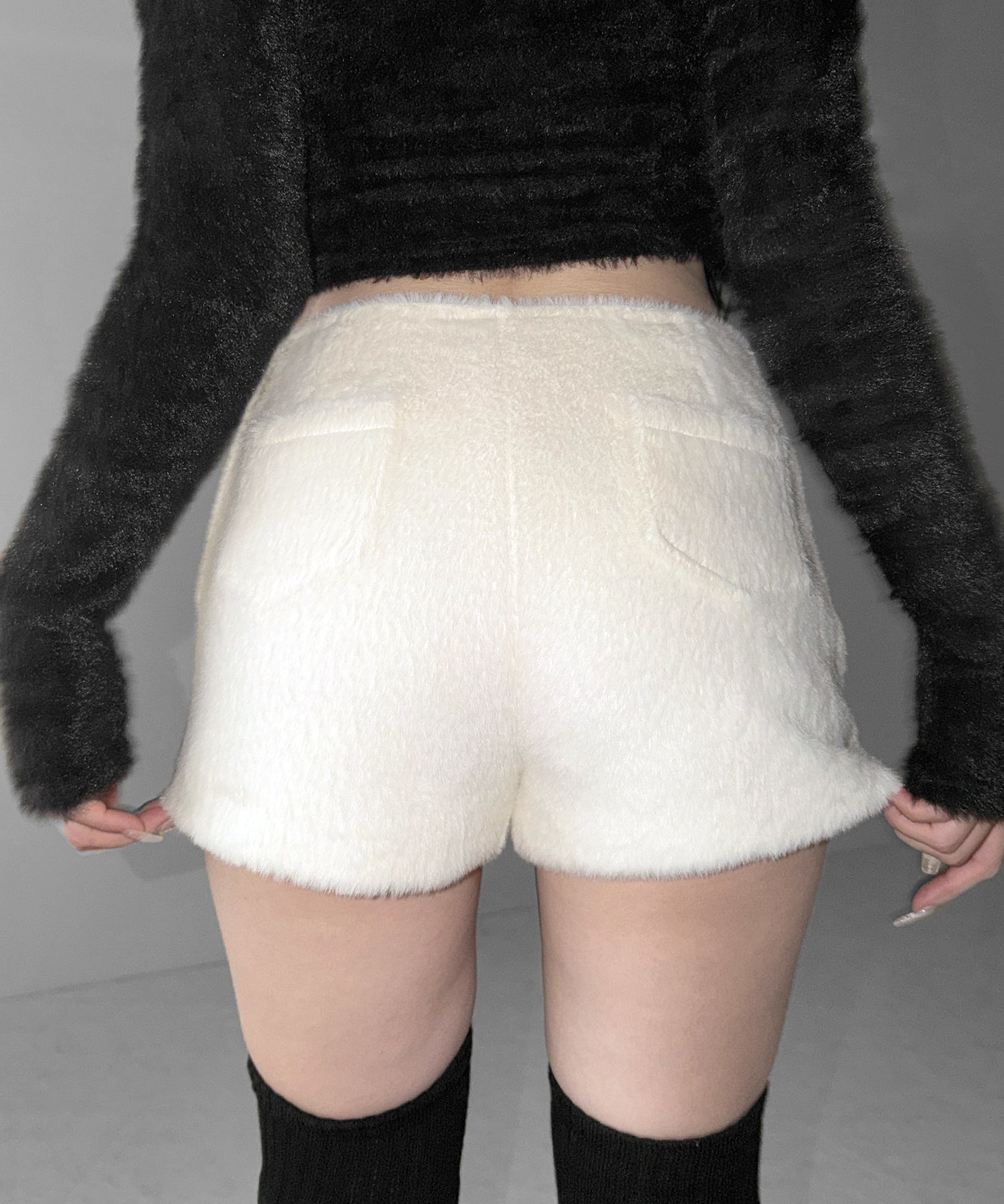 シャギーファータイトショートパンツ / shaggy fur tight short pants