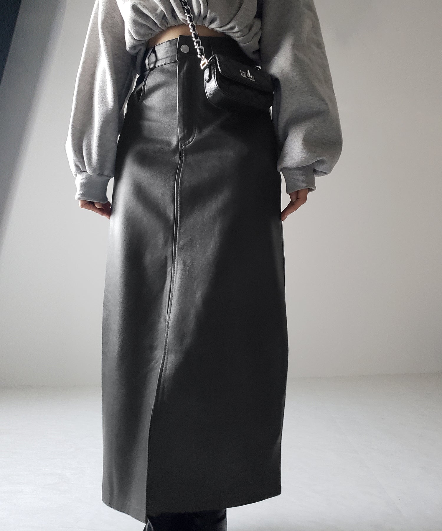 【 3color / 3size 】フロントスリットヴィンテージフェイクレザースカート
