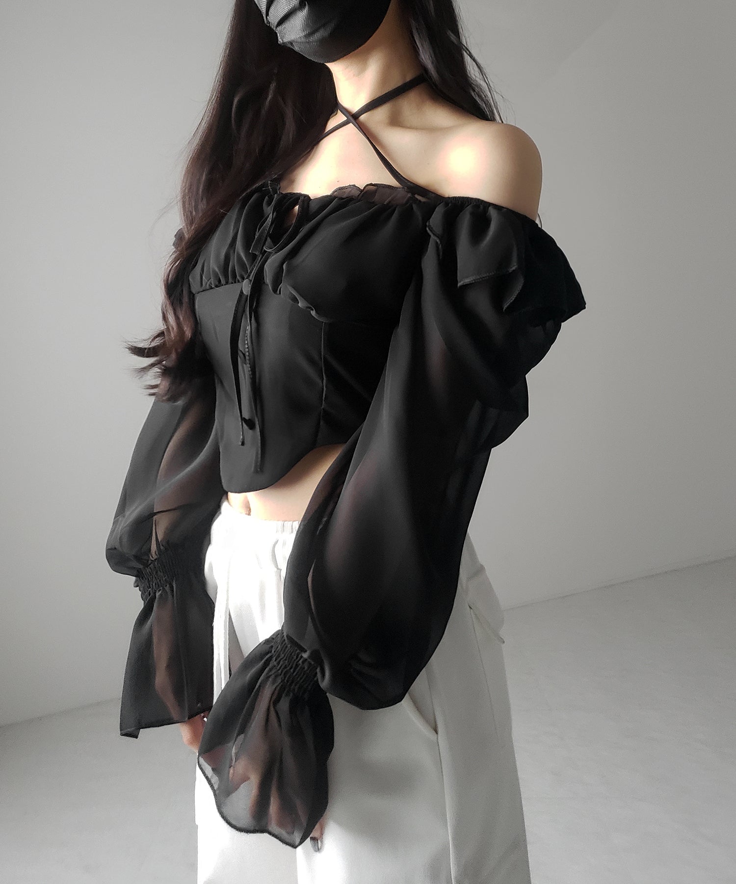 【 2WAY 】フロントリボンクロスネックオフショルシフォンブラウス / front ribbon cross neck off-shoulder chiffon blouse