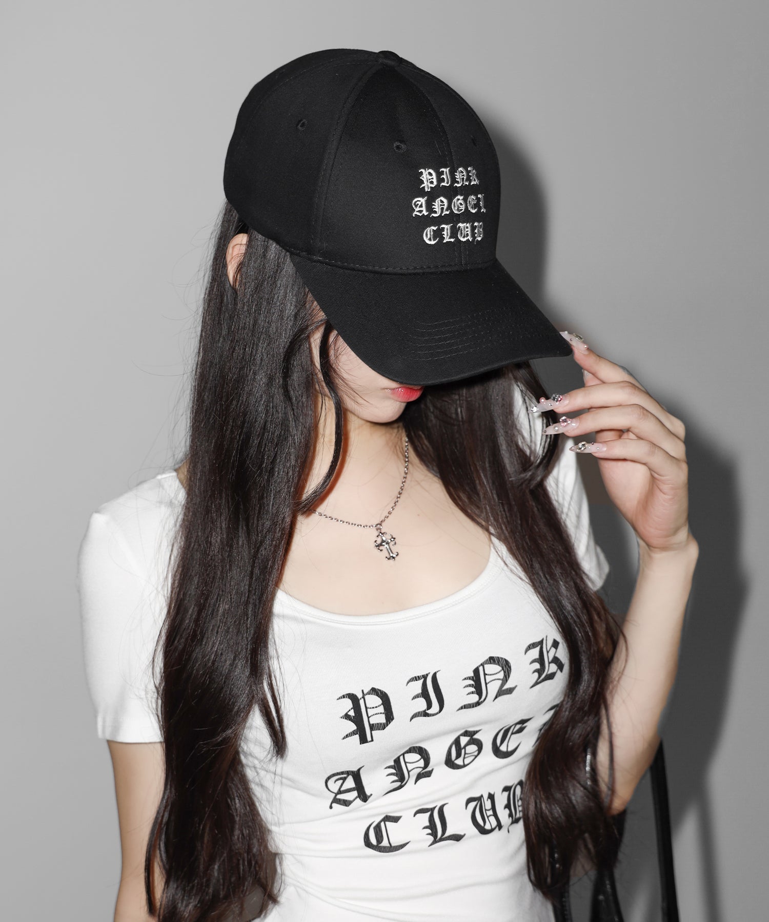 【 PINK ANGEL CLUB 】 GRUNGE LOGO embroidery CAP / グランジロゴ刺繍キャップ