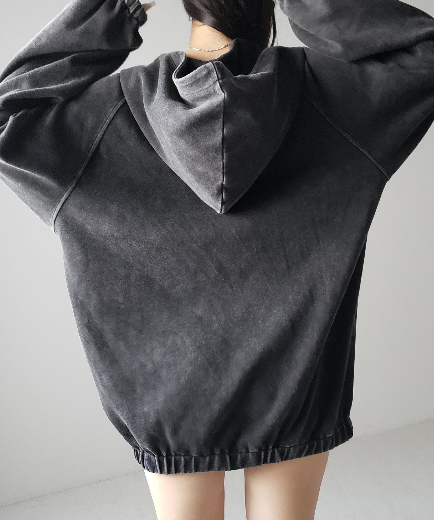 ピグメントヴィンテージ加工ジップアップパーカー / Pigment vintage zip-up hoodie