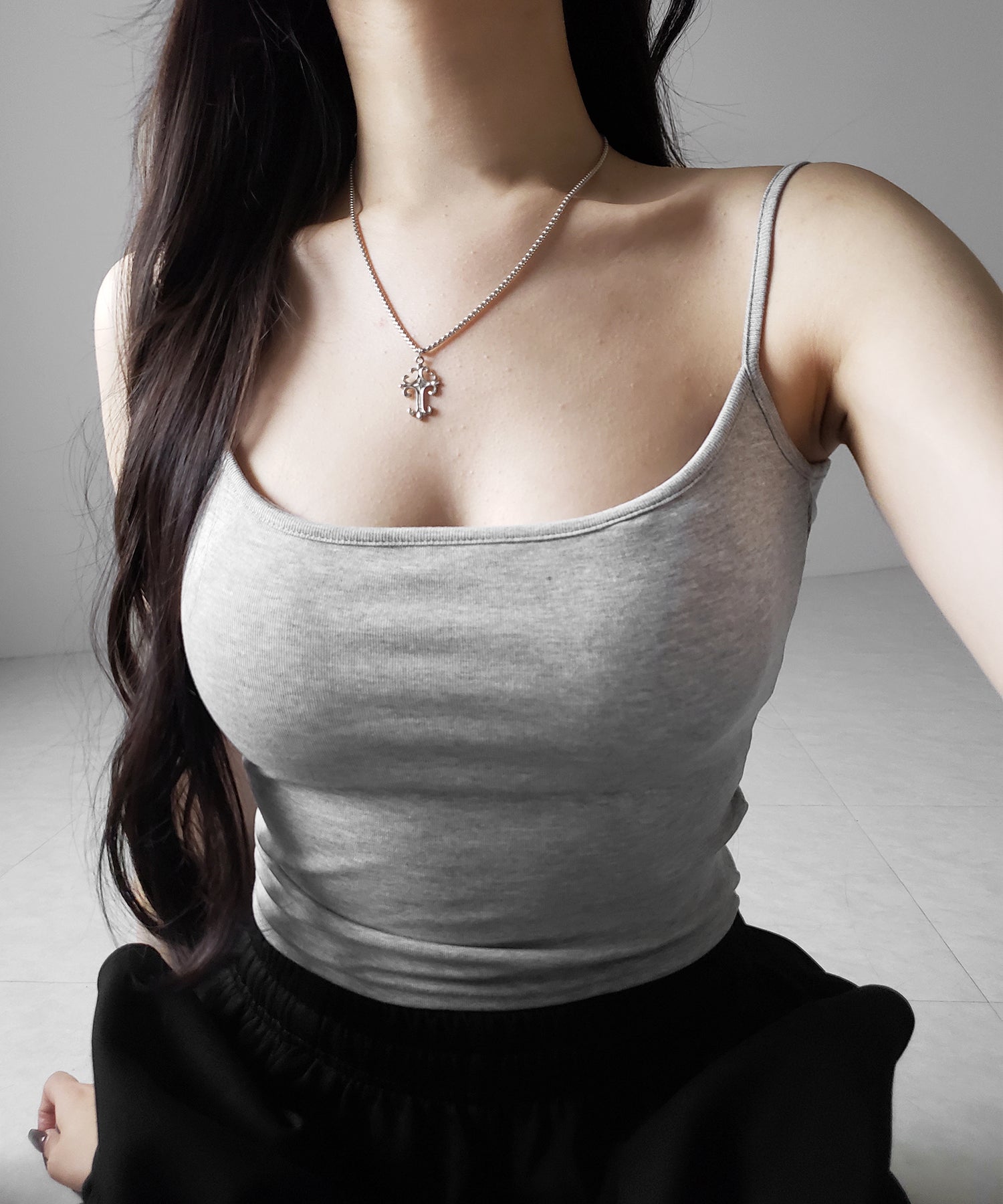 【 カップ付き 】スクエアネックストラップスリムキャミソール / square neck strap slim camisole
