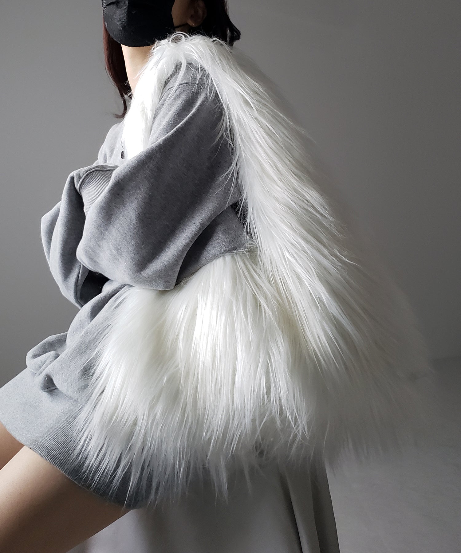 【 5color 】シャギーファーワンハンドルショルダーバッグ / shaggy fur onehandle shoulder bag
