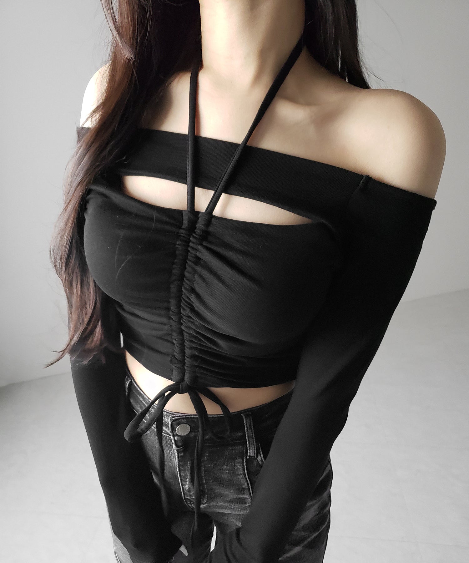 裏起毛カットアウトシャーリングぴちカットソートップス / urakimo cutout shirring pichi cutsew tops