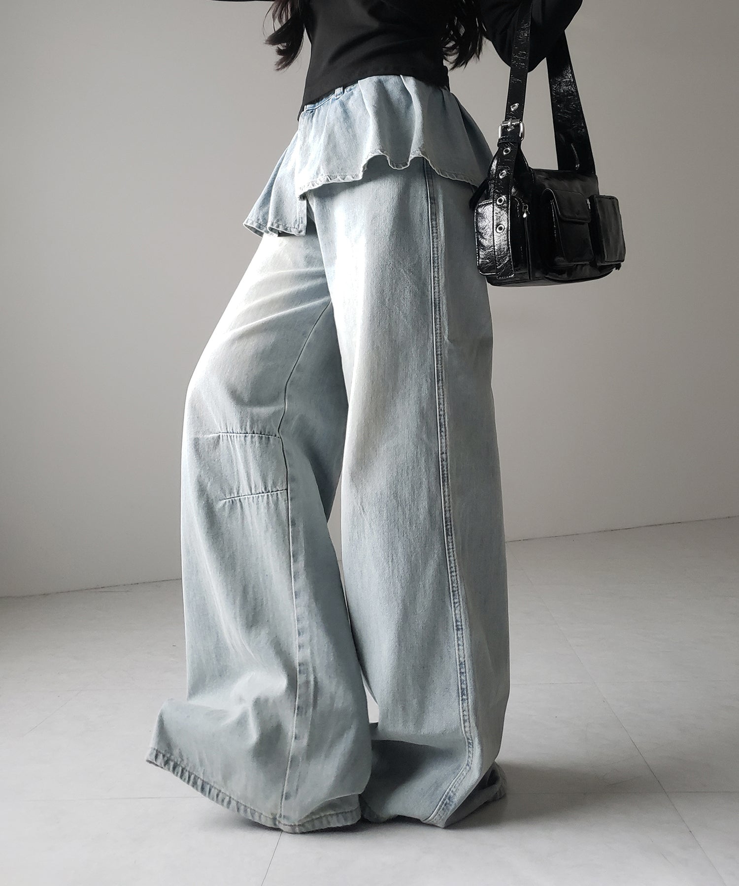 【 2color / 4size 】フリルドッキングレイヤードヴィンテージワイドデニム / frll docking layered vintage wide denim