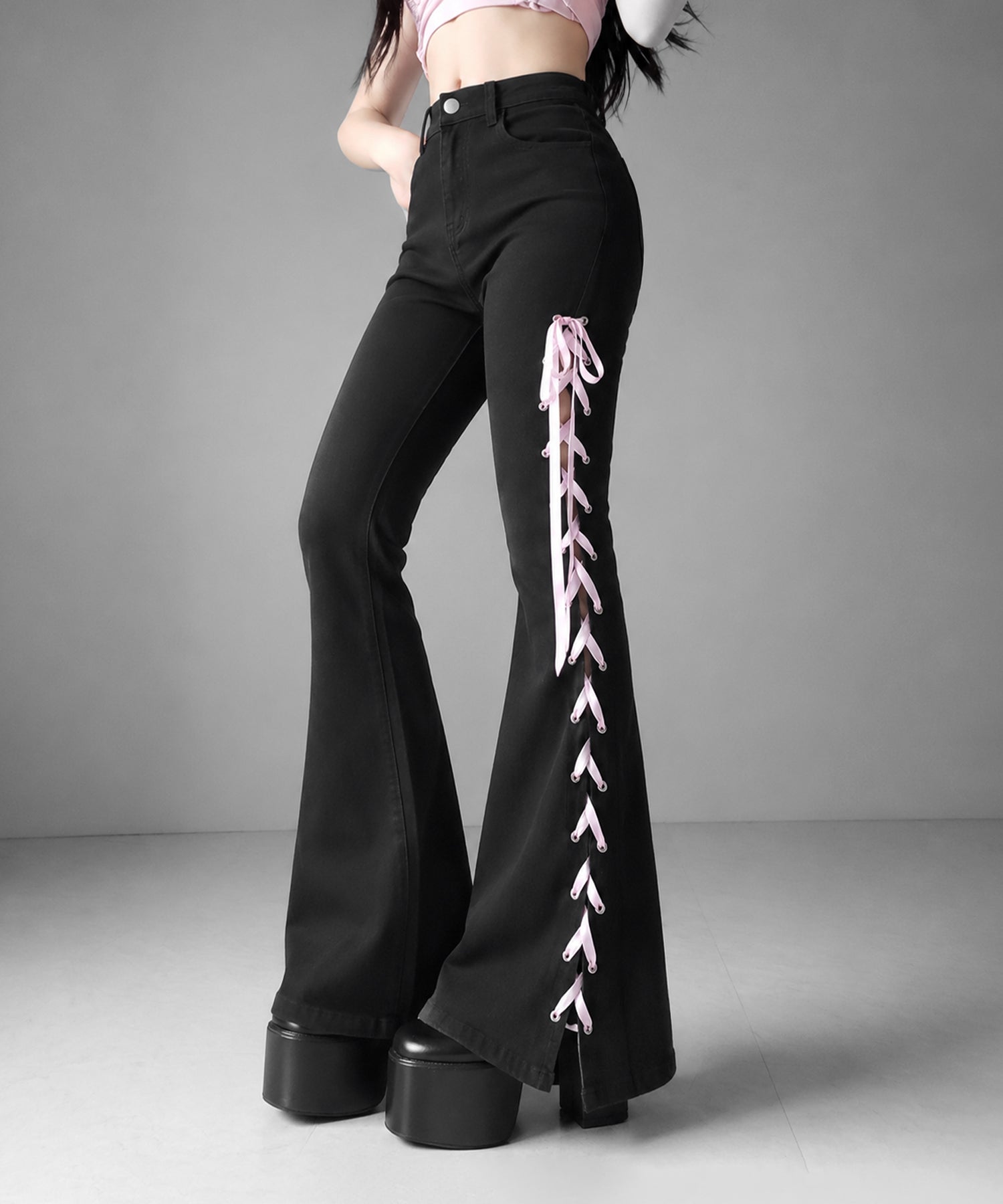 サテンリボンレースアップカットアウトストレッチフレアデニム / satin ribbon laceup cutout stretch flare denim