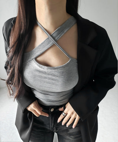 【 カップ付 】クロスネックカットアウトキャミソール / cross neck cutout camisole