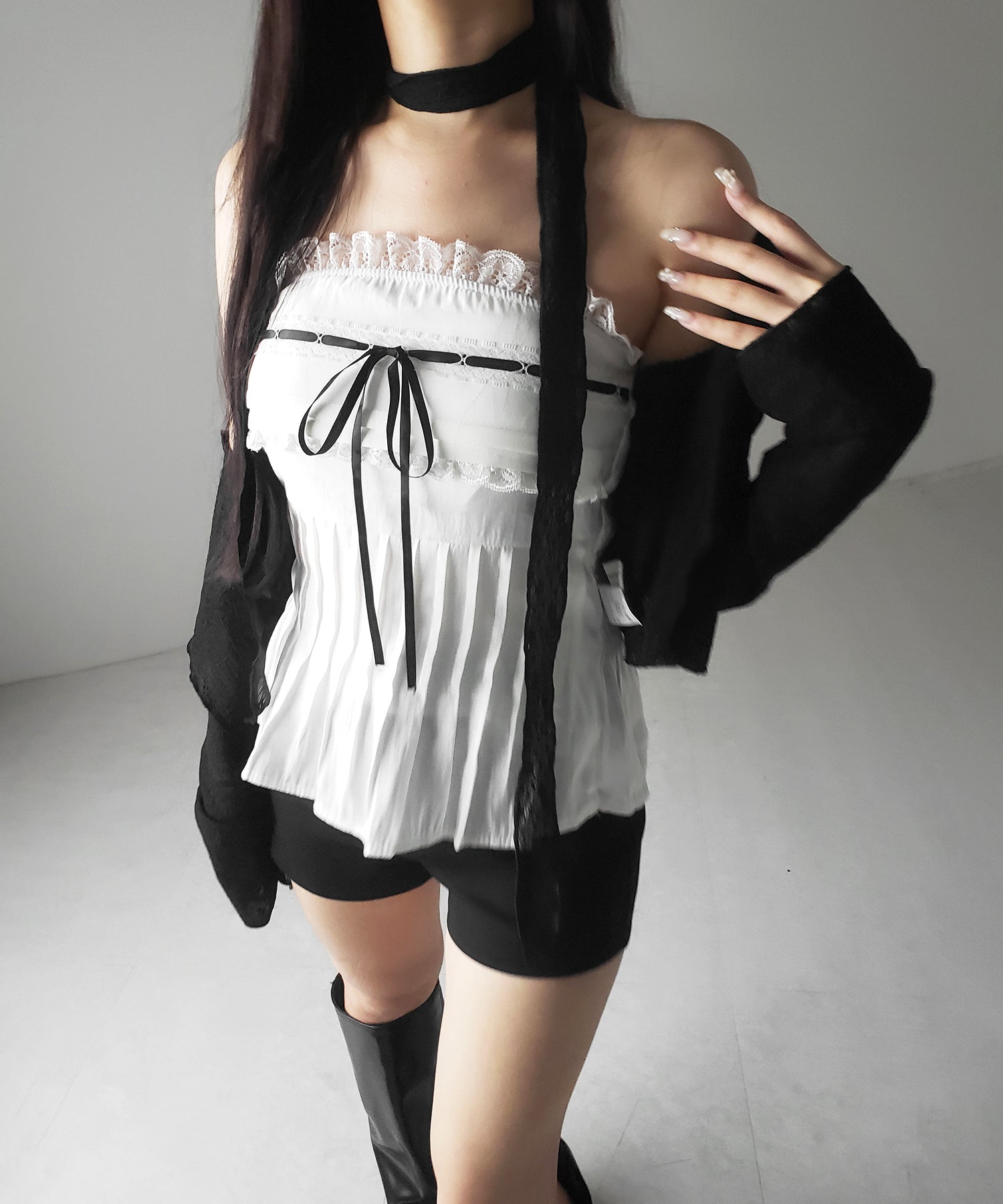 【 2color 】フロントリボンレースフレアベアトップ / front ribbon lace flare bare top