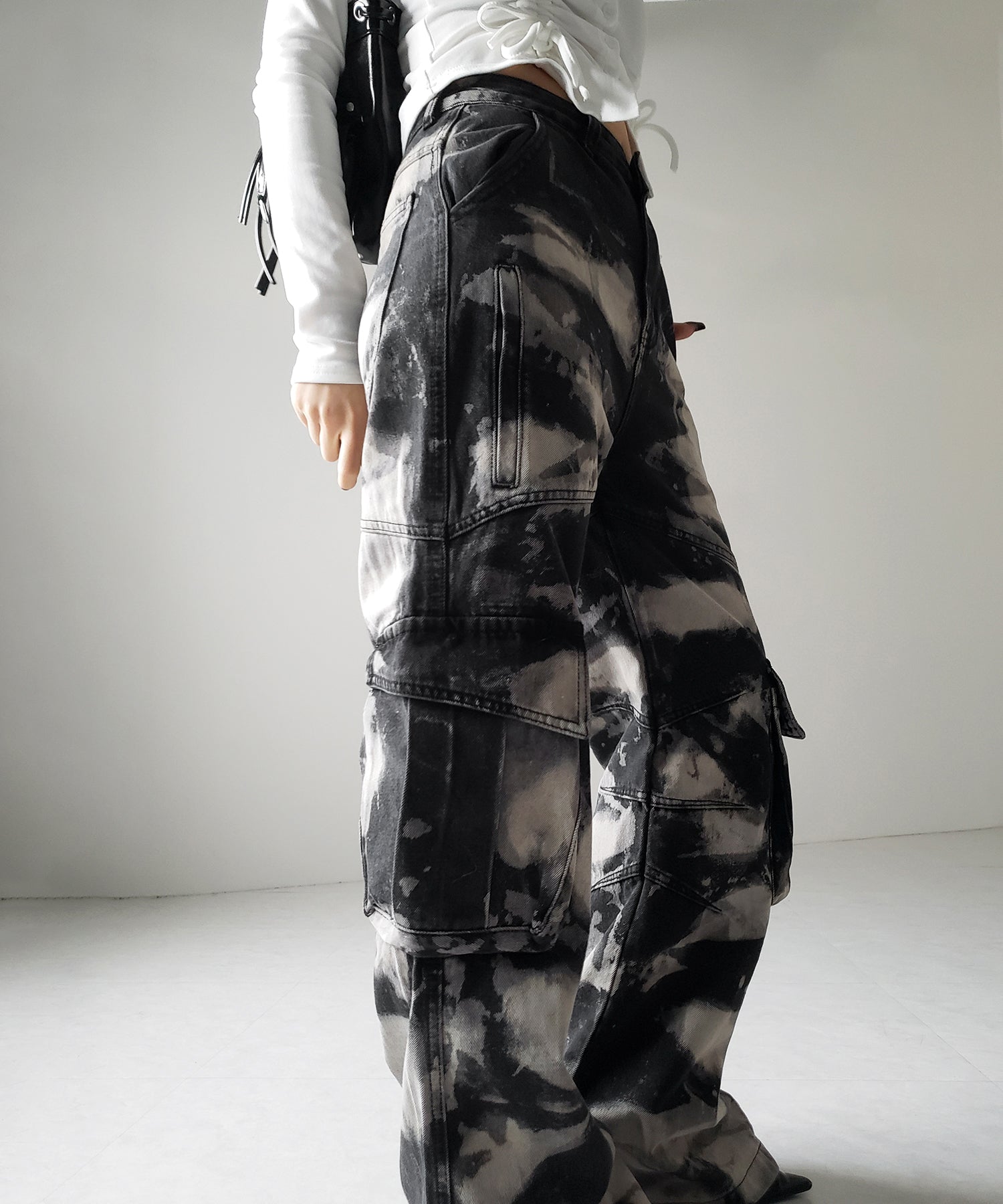 【 2color / 4size 】クラッシュブリーチストレートカーゴデニム /crash bleach straight cargo denim