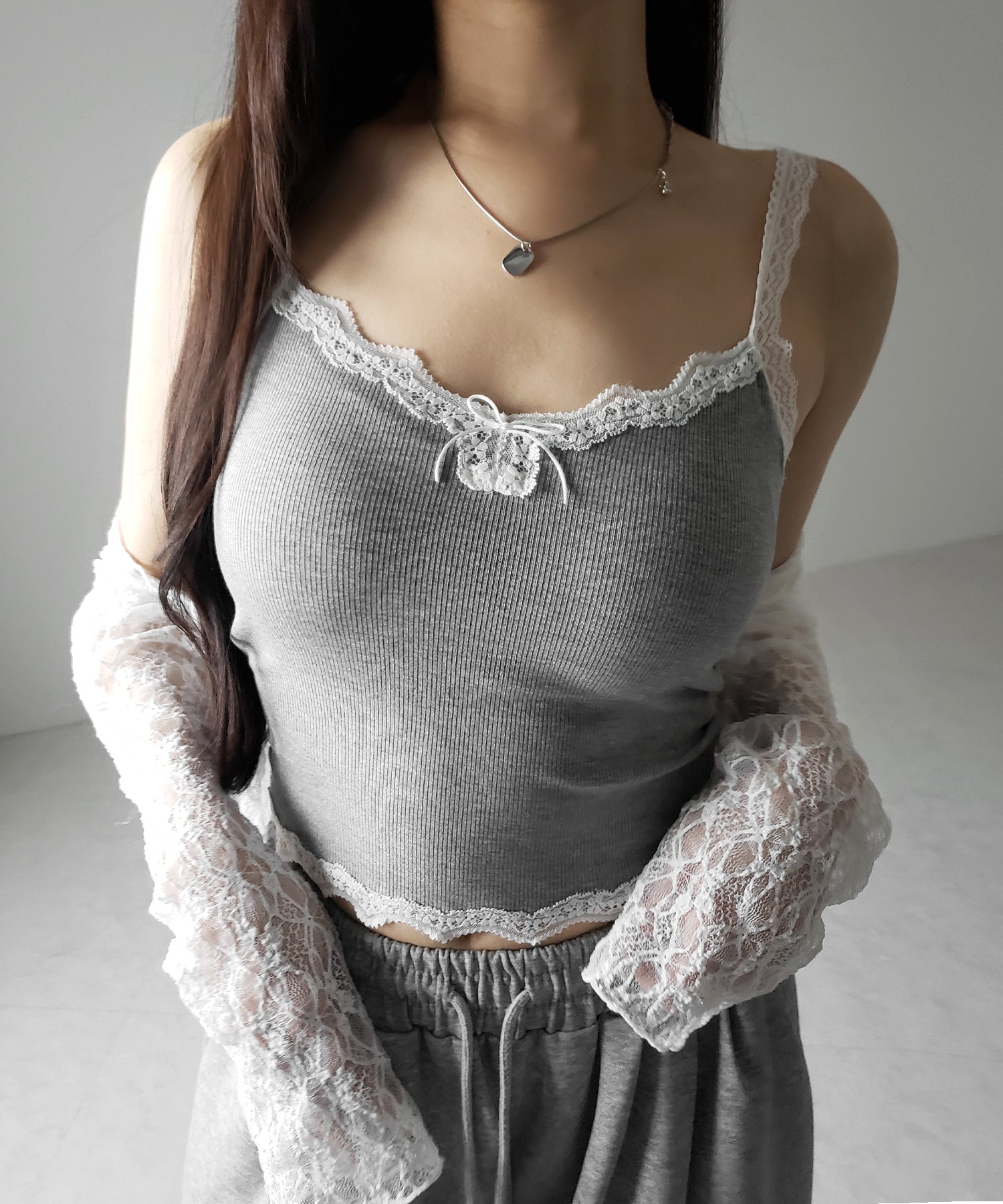 【 3color 】バイカラーレースクロップドリブキャミソール / bicolor lace cropped rib camisole