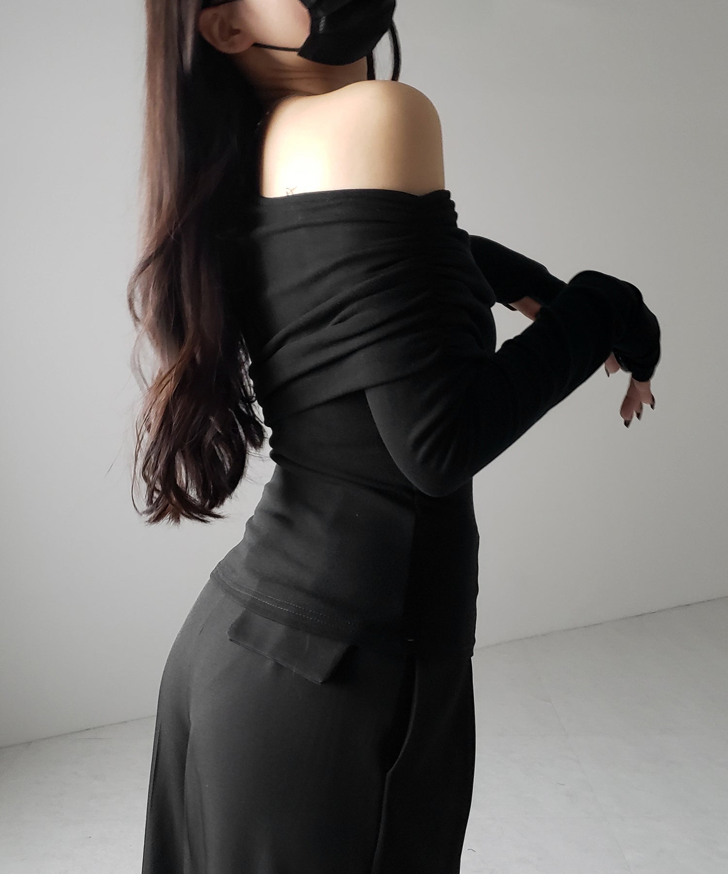 【 2color / 裏起毛 】ワンショルダードレープギャザースリムトップス / One-shoulder draped gather slim tops