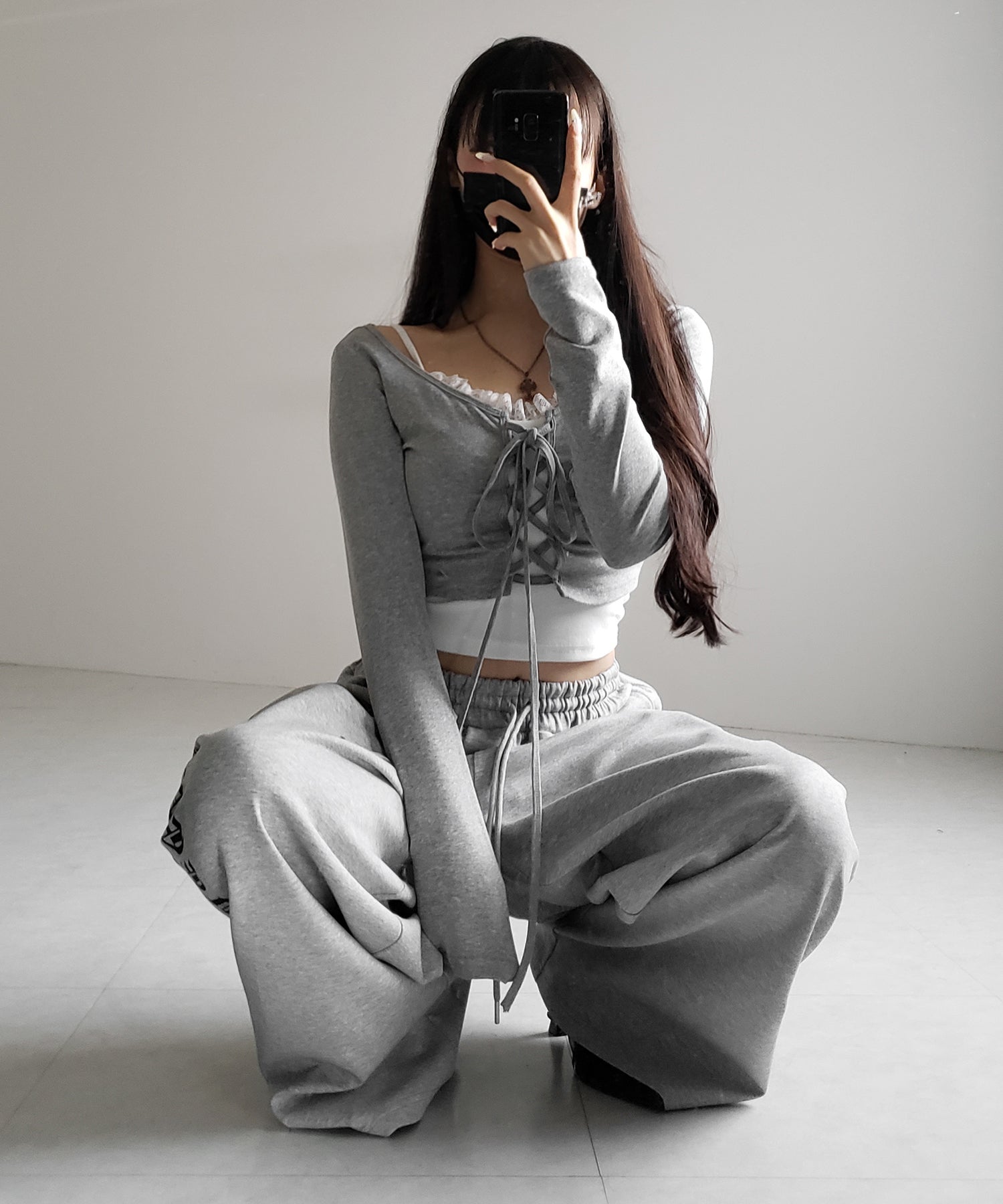 【 新色ピンクが追加!/2点セット 】レースアップリボンショートトップス + レースキャミ SET / lace up ribbon short tops + lace cami SET