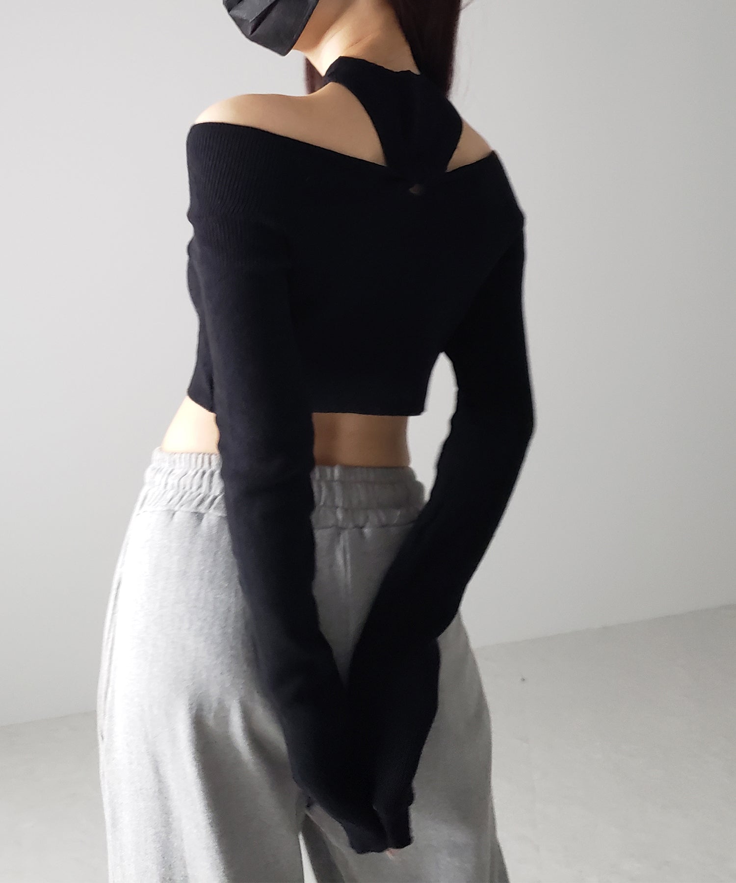 【 3 color 】カットアウトオフショルショートリブニット