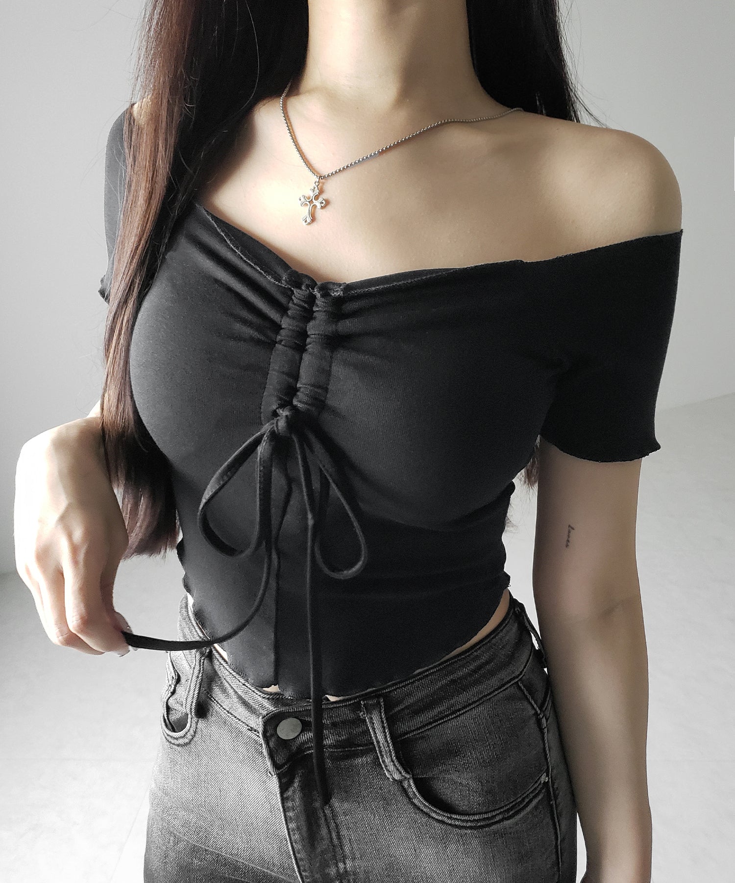 【 3color 】シャーリングリボンオフショルメローTシャツ / shirring ribbon off-shoulder mellow T-shirt