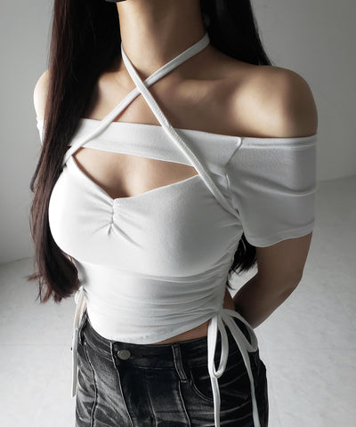 半袖クロスストラップリボンカットアウトオフショルトップス / short sleeve cross strap ribbon cutout offshoulder tops