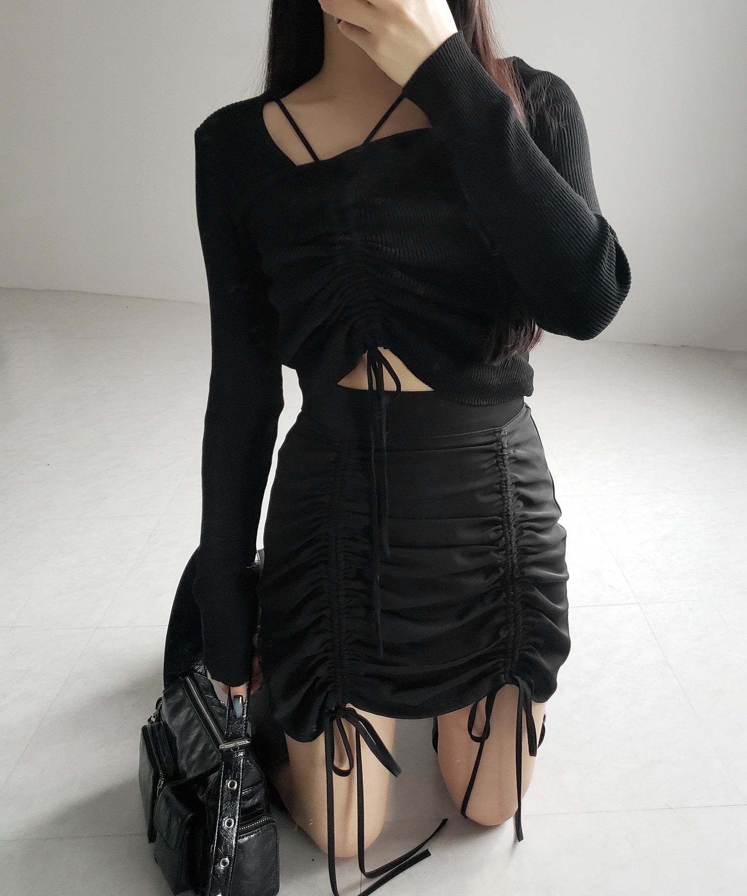 ダブルストラップシャーリングリボンリブニットトップス / double strap shirring ribbon ribbed knit tops