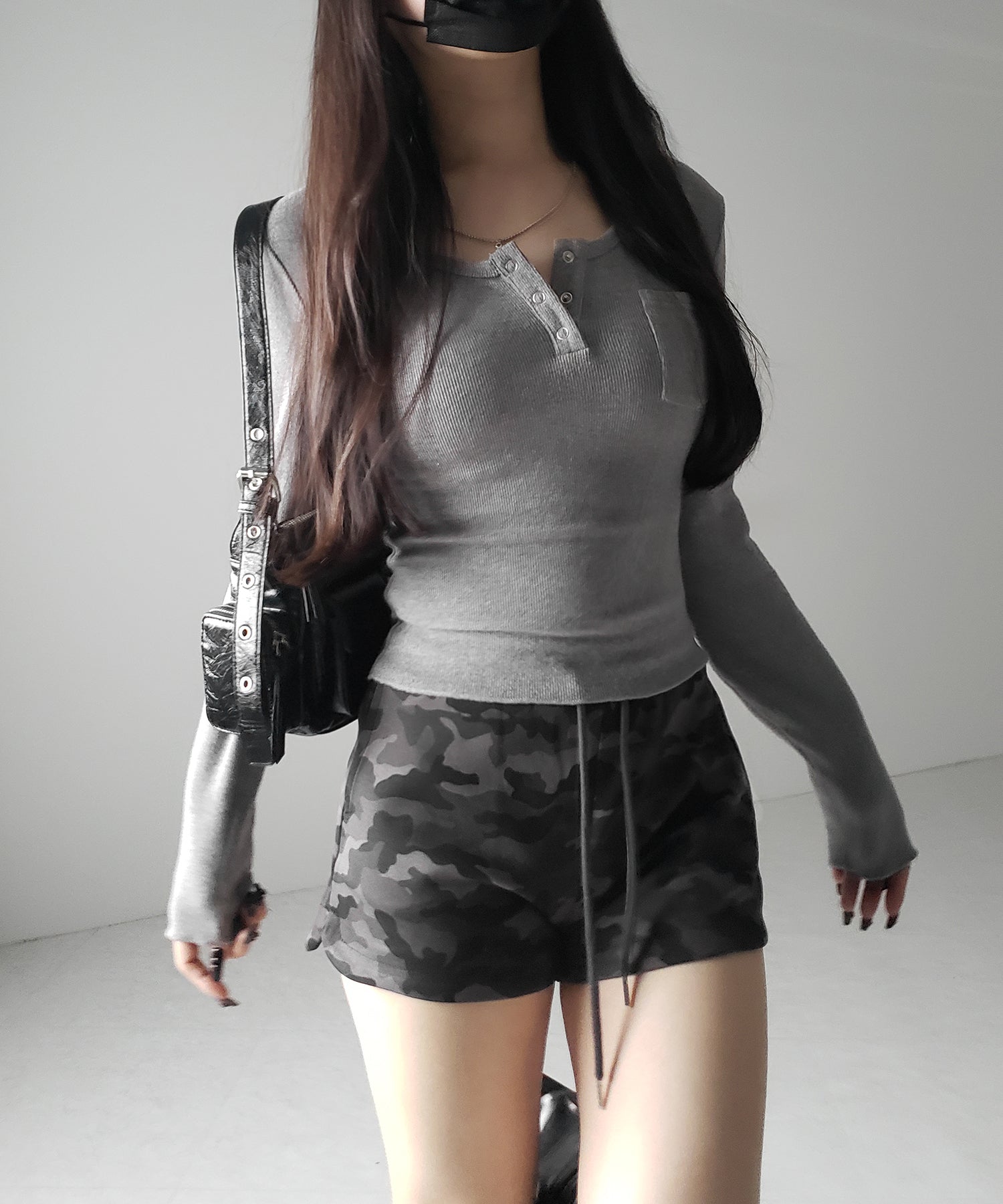 ヴィンテージカモフラタイトショートパンツ / Vintage camouflage tight short pants