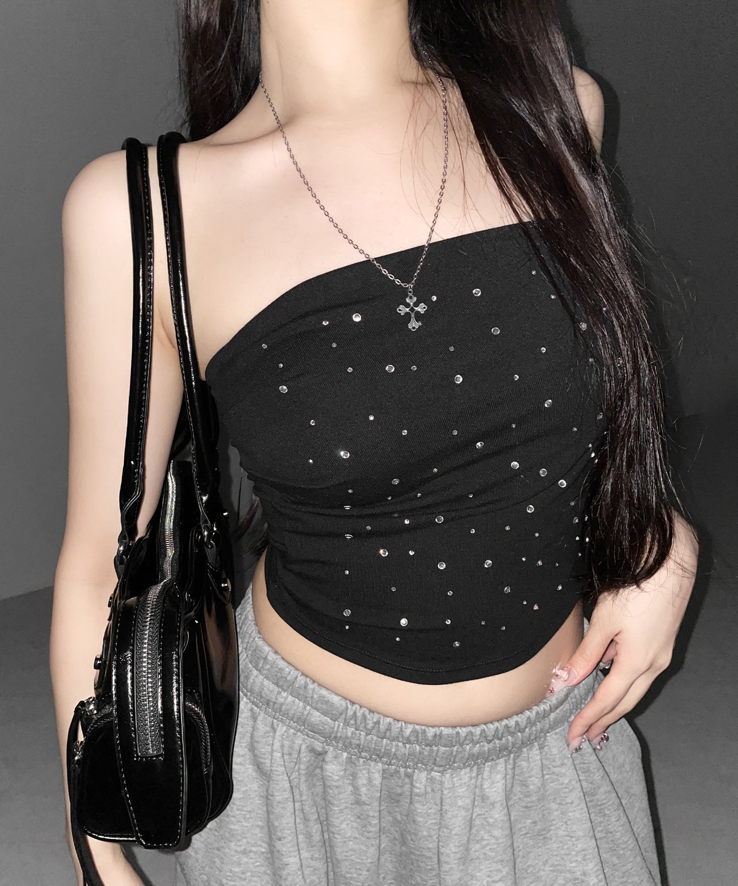 ラインストーンスリムフィットベアトップ / Rhinestone slim fit bare top