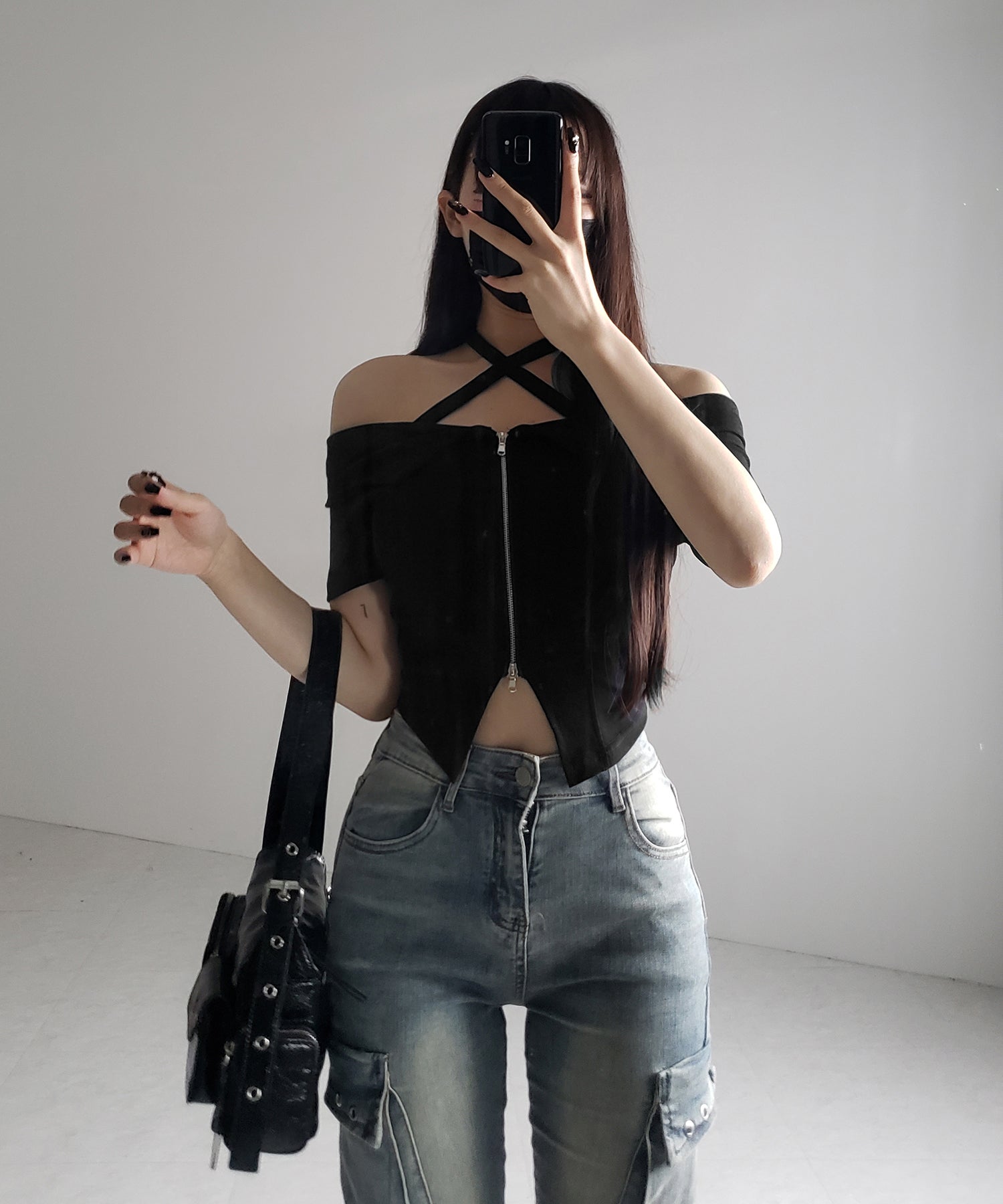ダブルジップクロスネックオフショルTシャツ / double zip cross neck off shoulder T-shirt