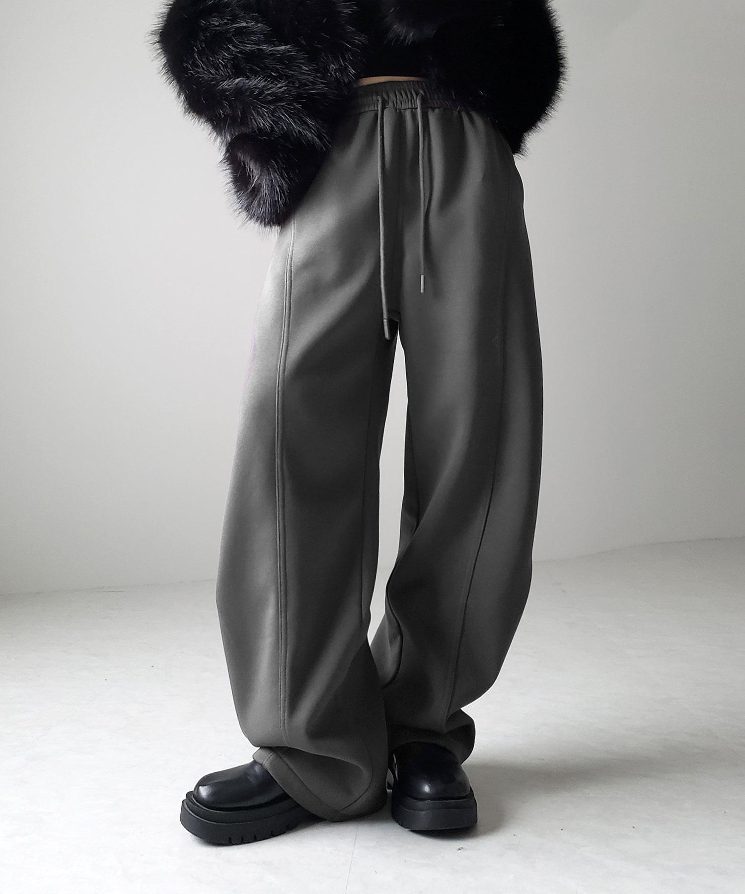 【 裏起毛 】カーブラインサイドタックワイドスウェットパンツ