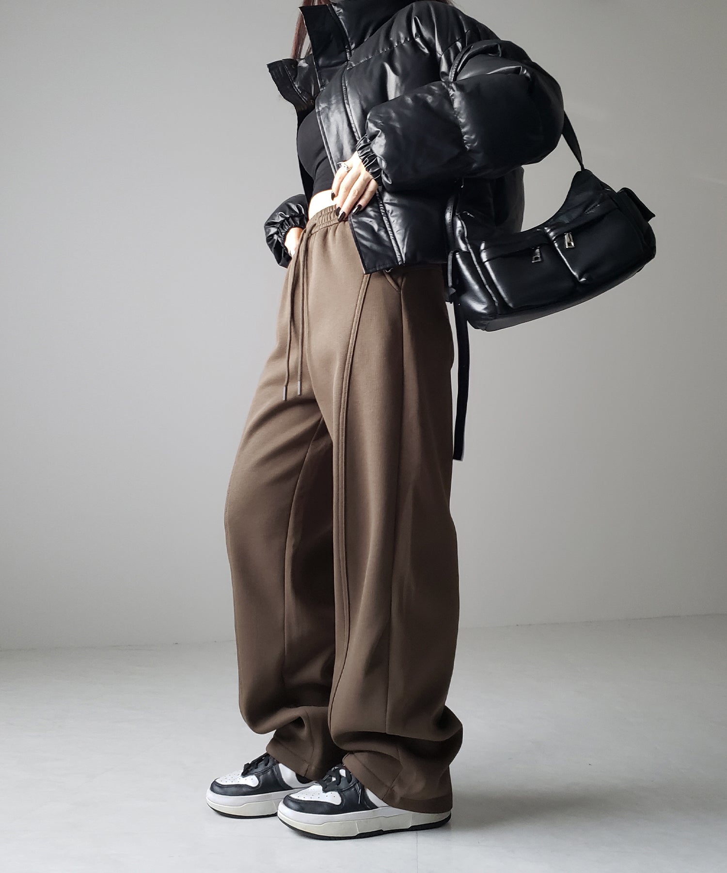 【 裏起毛 】カーブラインサイドタックワイドスウェットパンツ