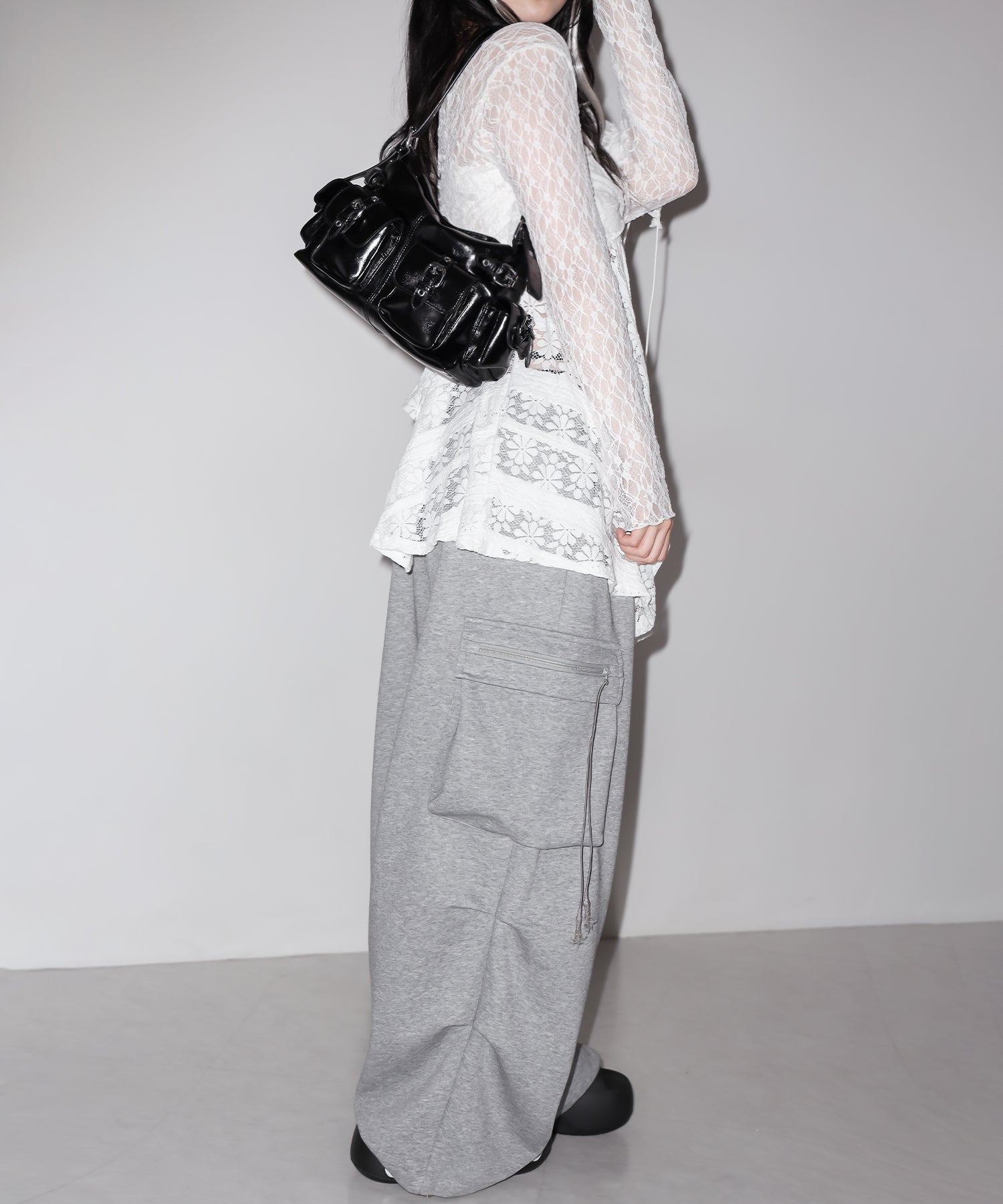 【ショルダーにできる2WAY】4バックルポケットワンハンドルショルダーバッグ/4 buckle pocket one handle shoulder bag