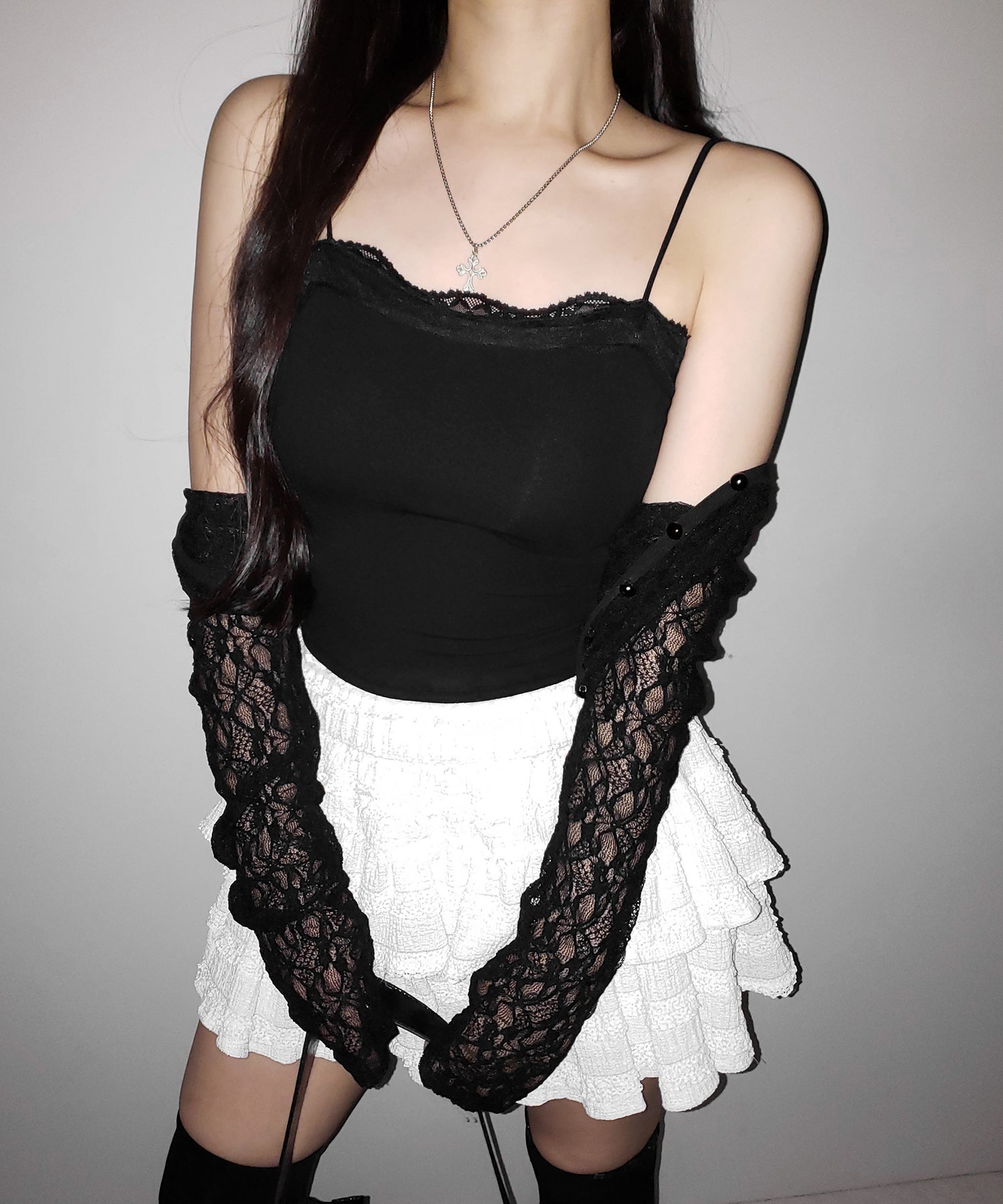 【 3color 】レース切替スクエアクロップドキャミソール / Lace switched square cropped camisole