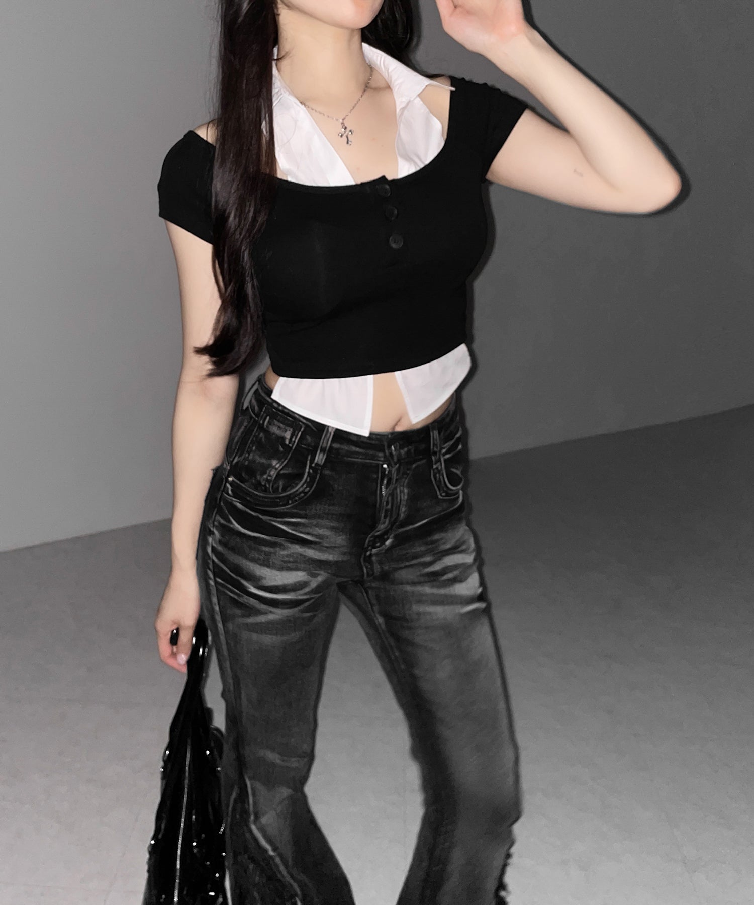シャツレイヤードヘンリーネックカットアウトトップス / shirt layered henlyneck cutout tops