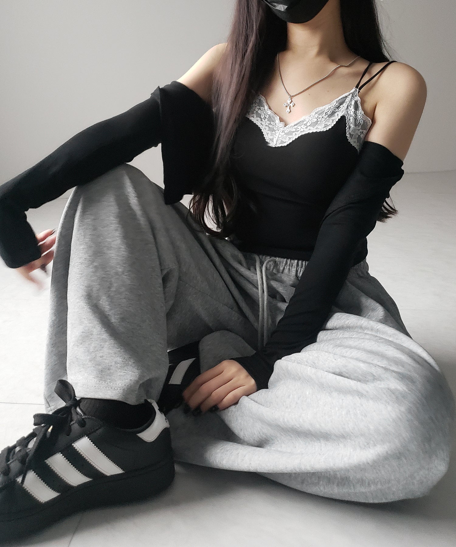 【 新色ピンク追加!カップ付き 】配色レースクロップドリブキャミソール / bicolor lace cropped rib camisole