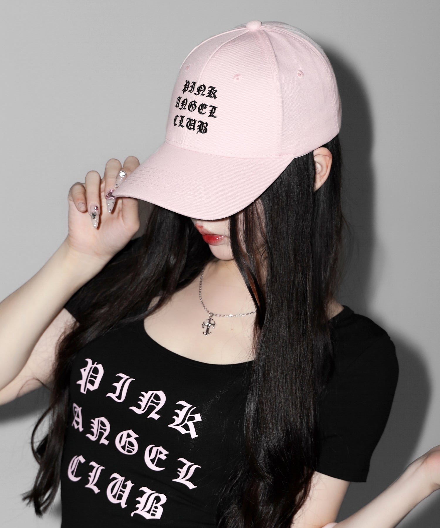 【 PINK ANGEL CLUB 】 GRUNGE LOGO embroidery CAP / グランジロゴ刺繍キャップ