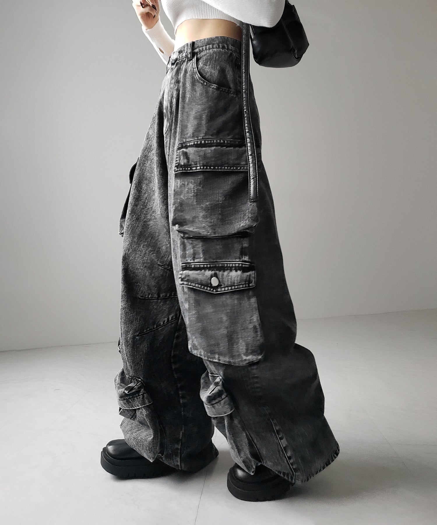 【 デニムセットアップ着用可能 】ヴィンテージケミカルブリーチヘビーワイドカーゴデニム / vintage chemical bleach heavy wide cargo denim