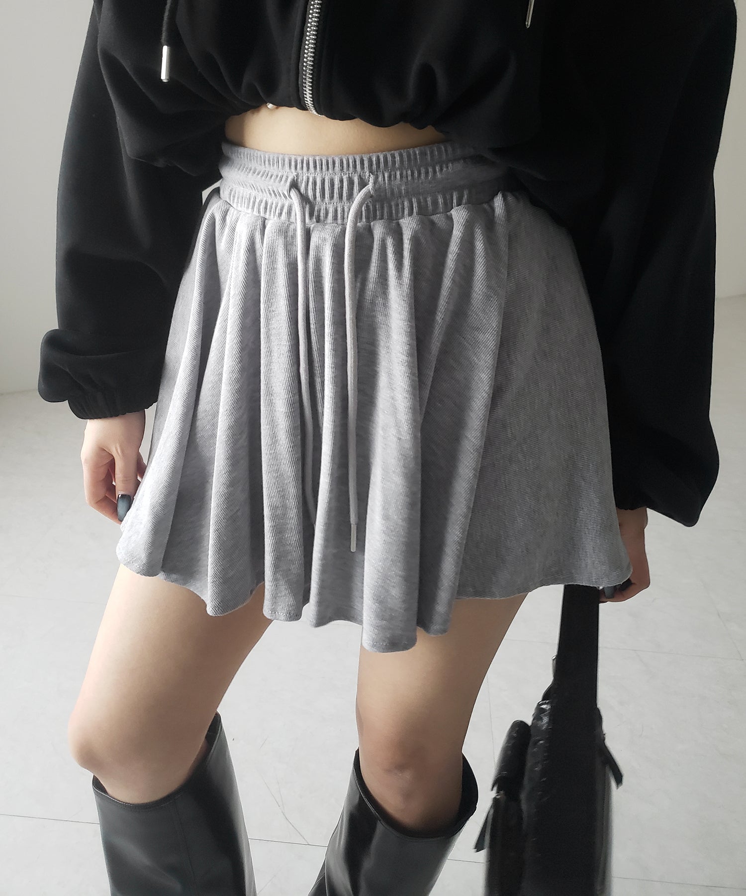 【インナーパンツ裏地付 】ハイウエストカットフレアミニスカート / High waist cut flare mini skirt