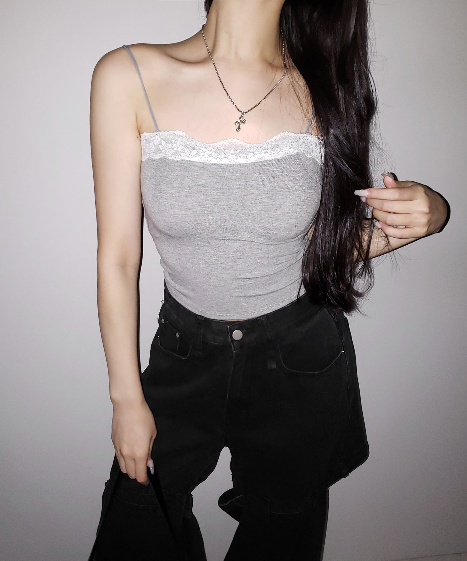【 3color 】レース切替スクエアクロップドキャミソール / Lace switched square cropped camisole
