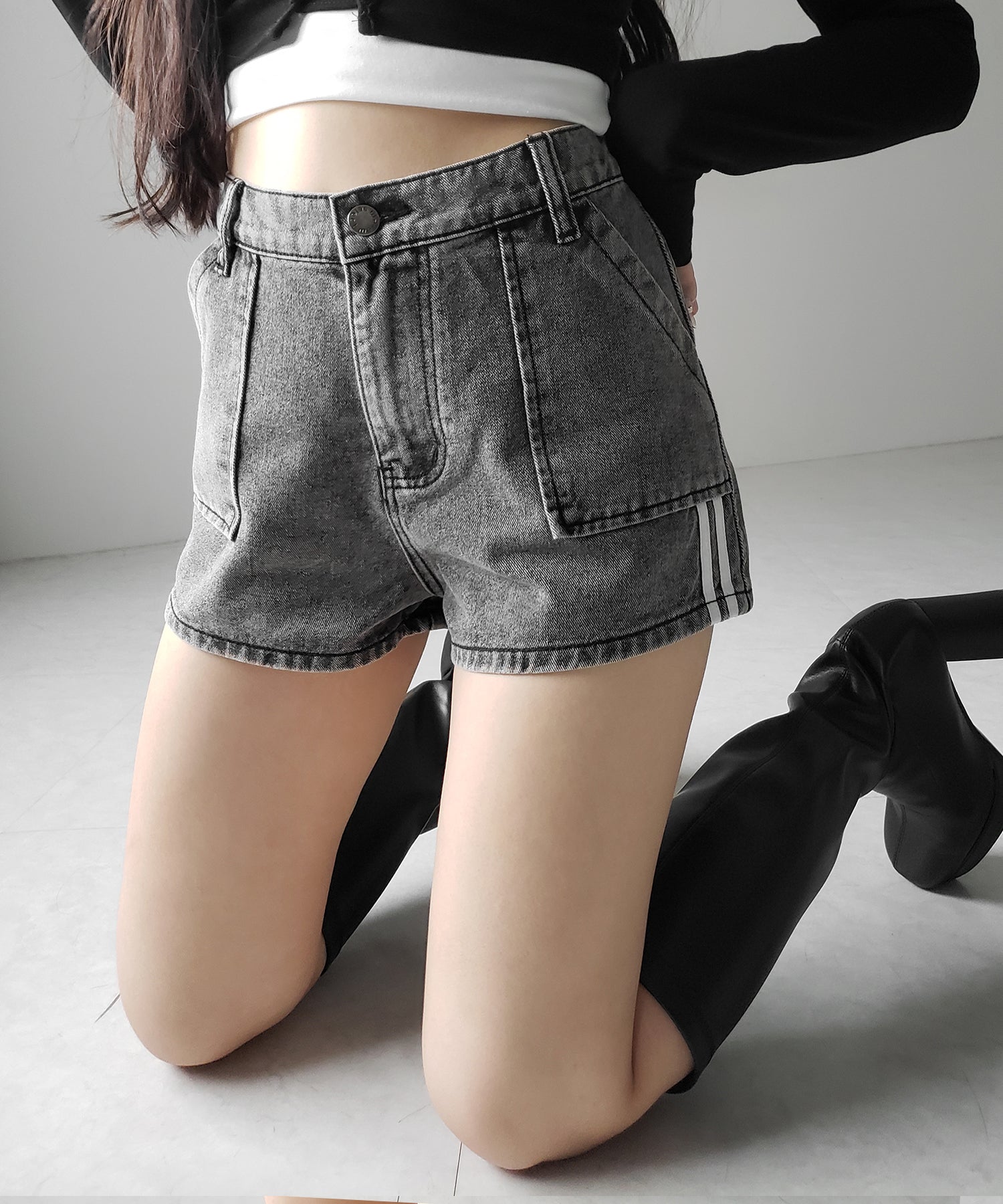 【 2color 】サイドラインハイウエストデニムショートパンツ / sideline highwaist denim short pants