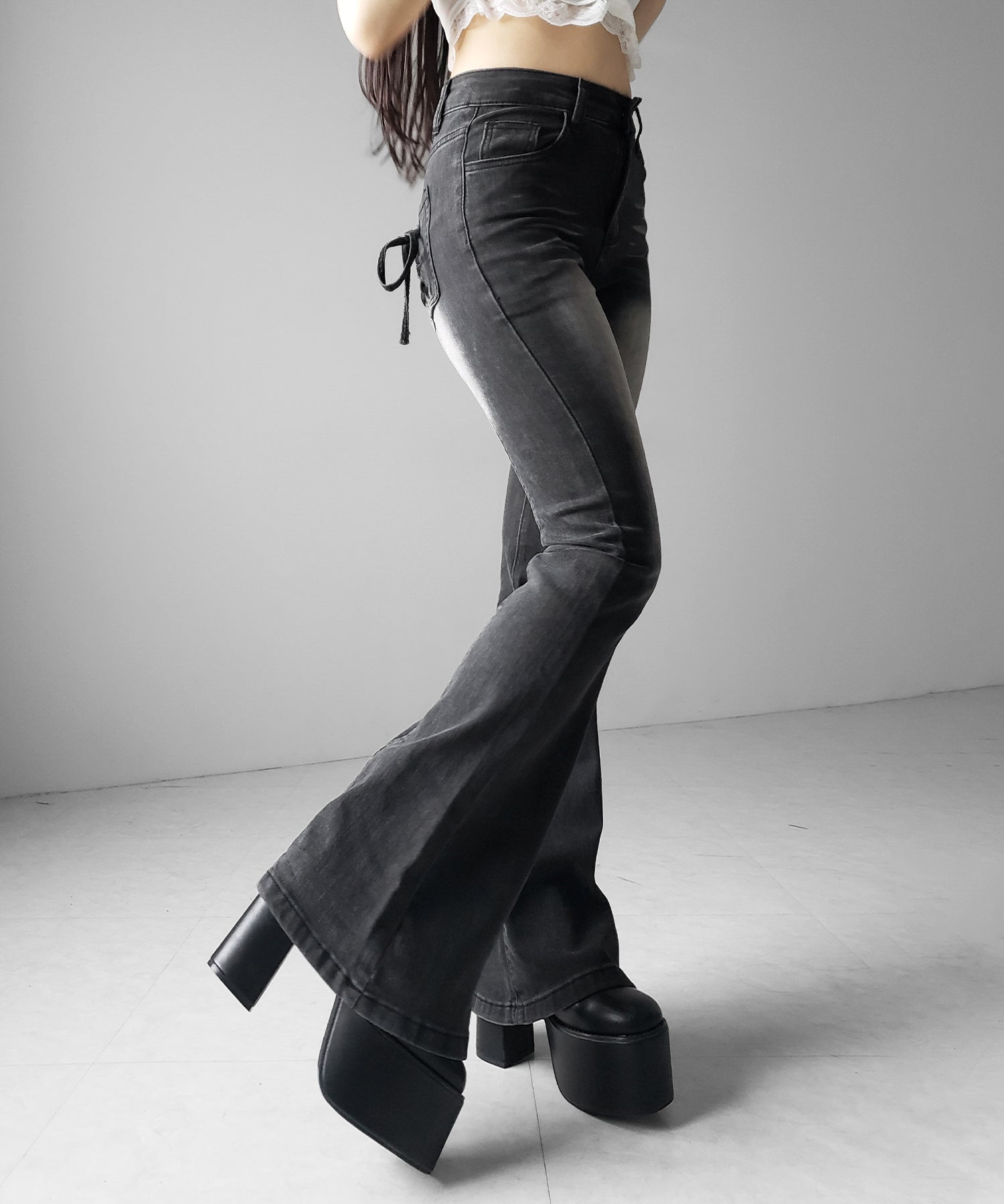 【4size 】バックリボンレースアップ美脚ストレッチフレアデニム / back ribbon lace up slim leg stretch flare denim