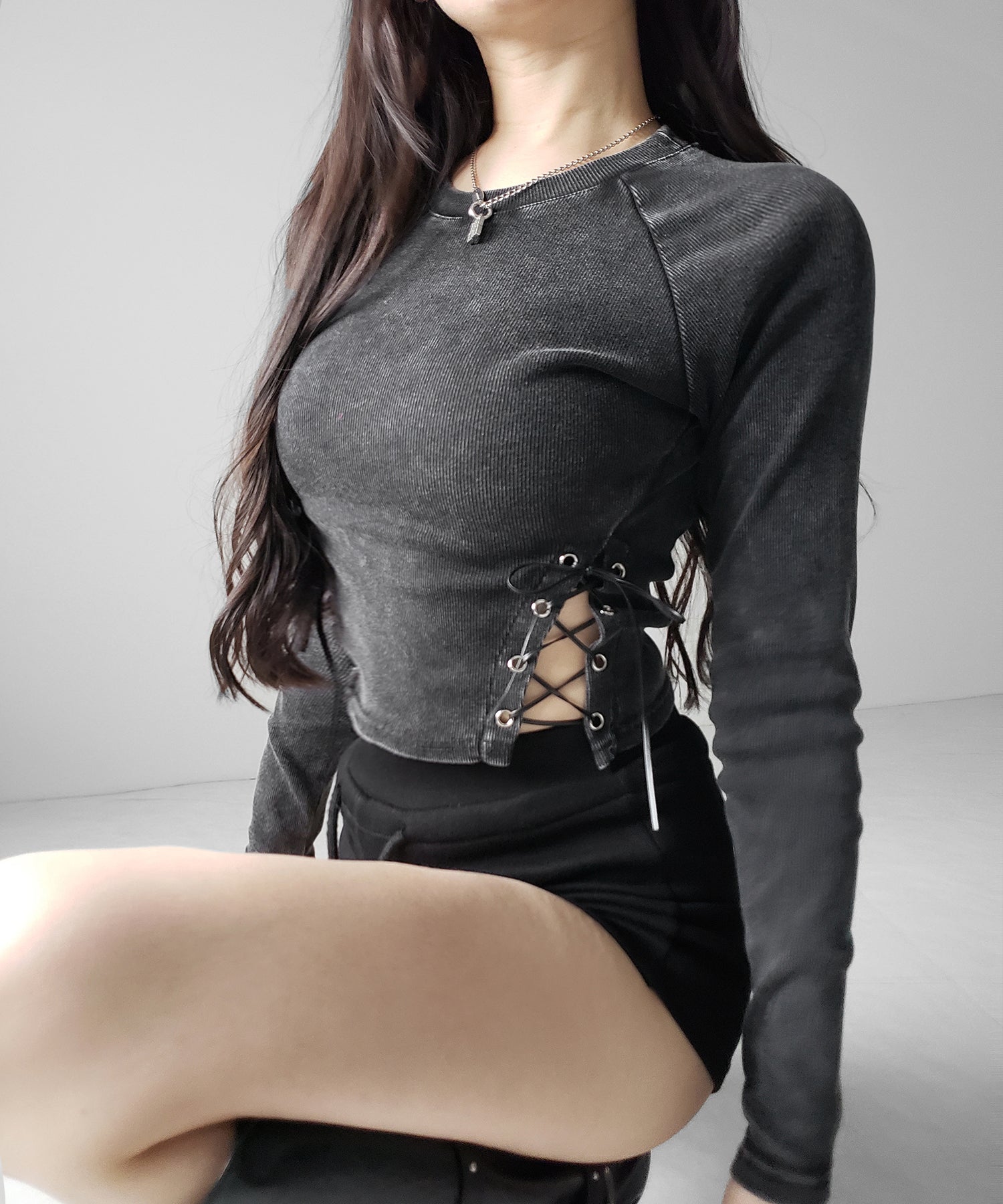 ヴィンテージサイドレースアップカットアウトショートロンT / vintage side lace up cutout short long sleeve T-shirts