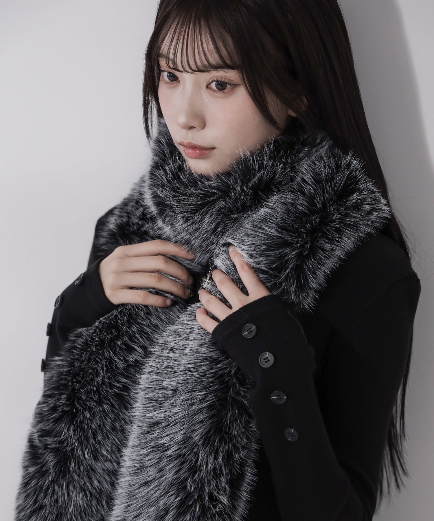 フェイクファーボリュームロングマフラー / fake fur volume long muffler
