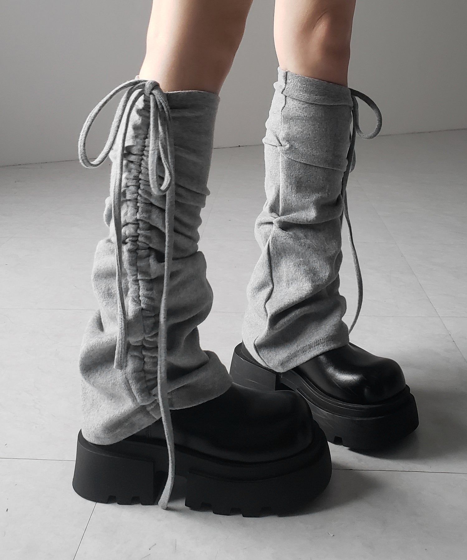 【 2color 】ストラップリボンサイドシャーリングレッグカバー / strap ribbon side shirring leg cover