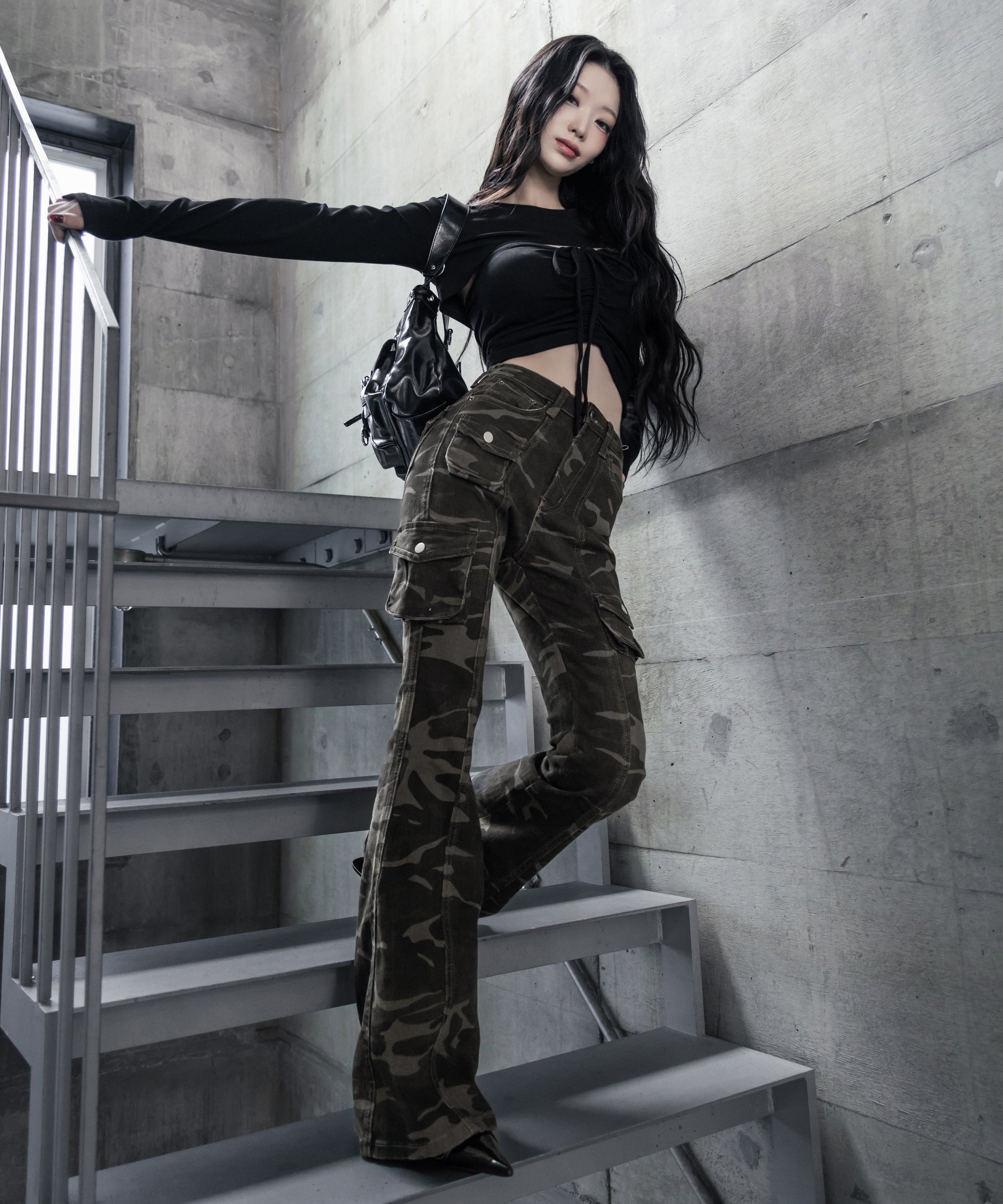 ヴィンテージカモフラストレッチカーゴフレアデニム / vintage camouflage stretch cargo flare denim