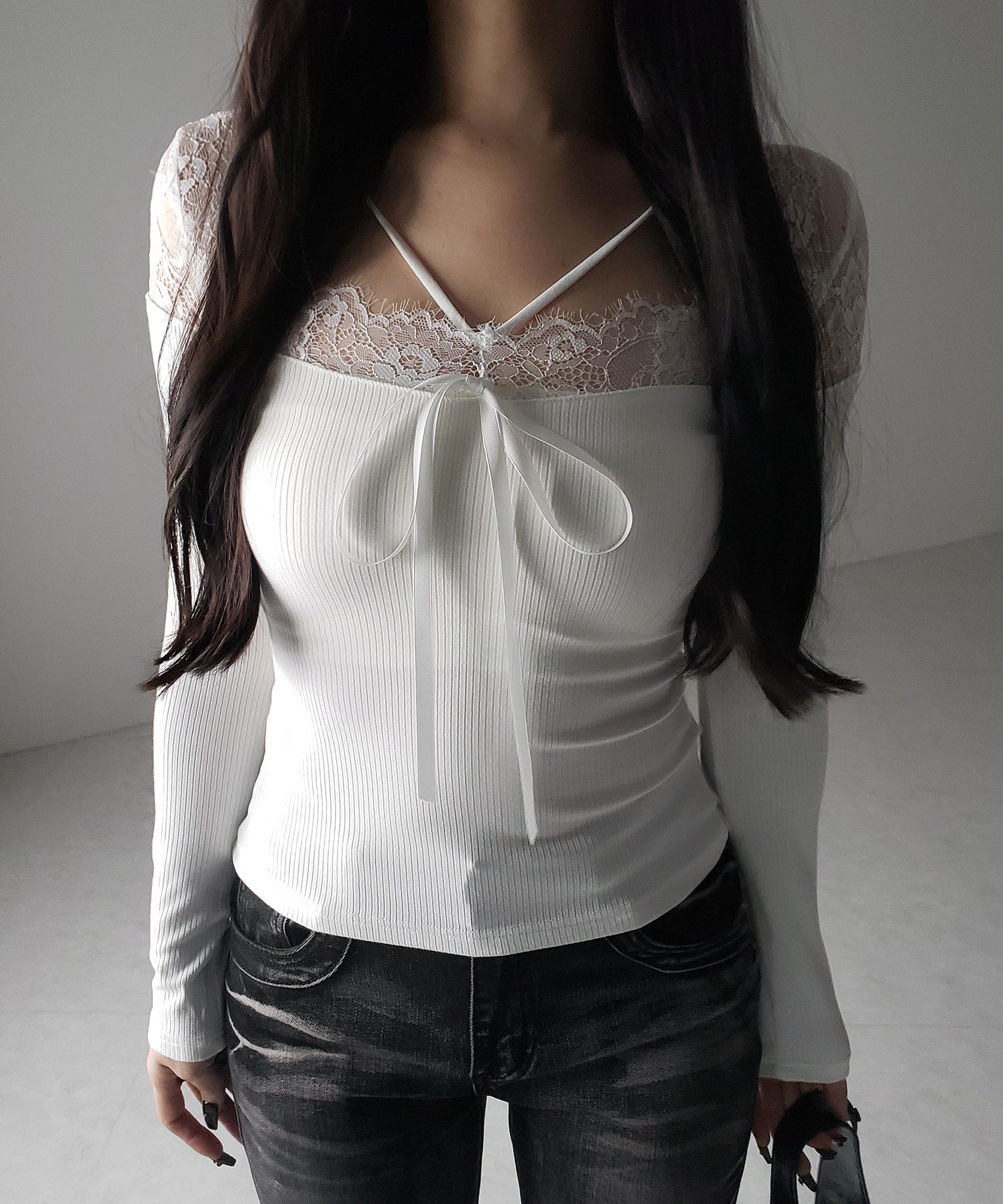 クロスストラップレース切替リブトップス / cross strap lace switching ribbed tops