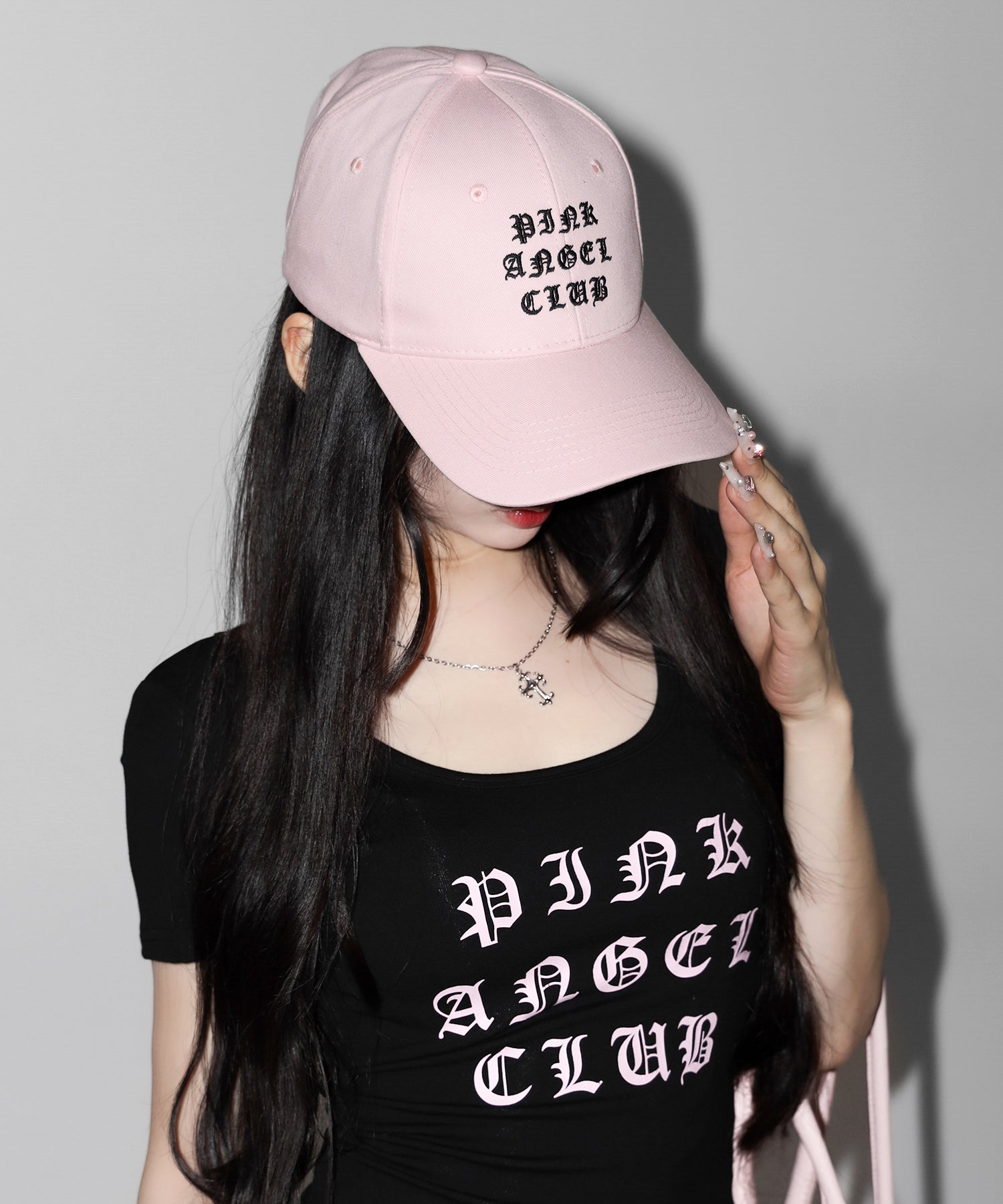 【 PINK ANGEL CLUB 】 GRUNGE LOGO embroidery CAP / グランジロゴ刺繍キャップ