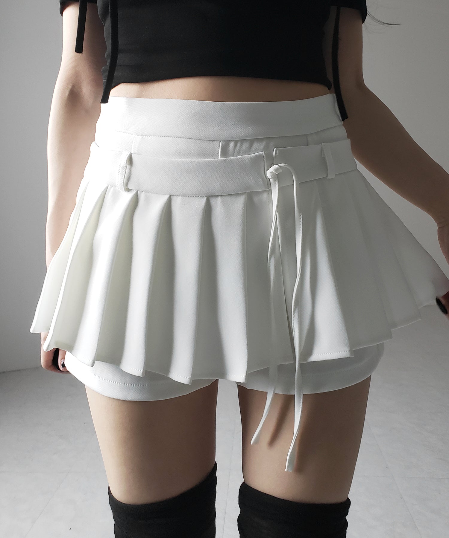 ストラップリボンプリーツショートパンツ / strap ribbon pleated short pants