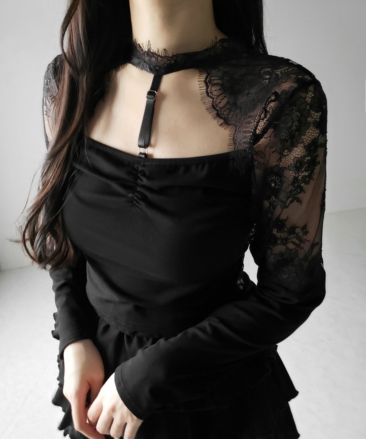 【 1color 】Y‐ストラップチョーカーレースドッキングトップス / Y-strap choker lace docking tops