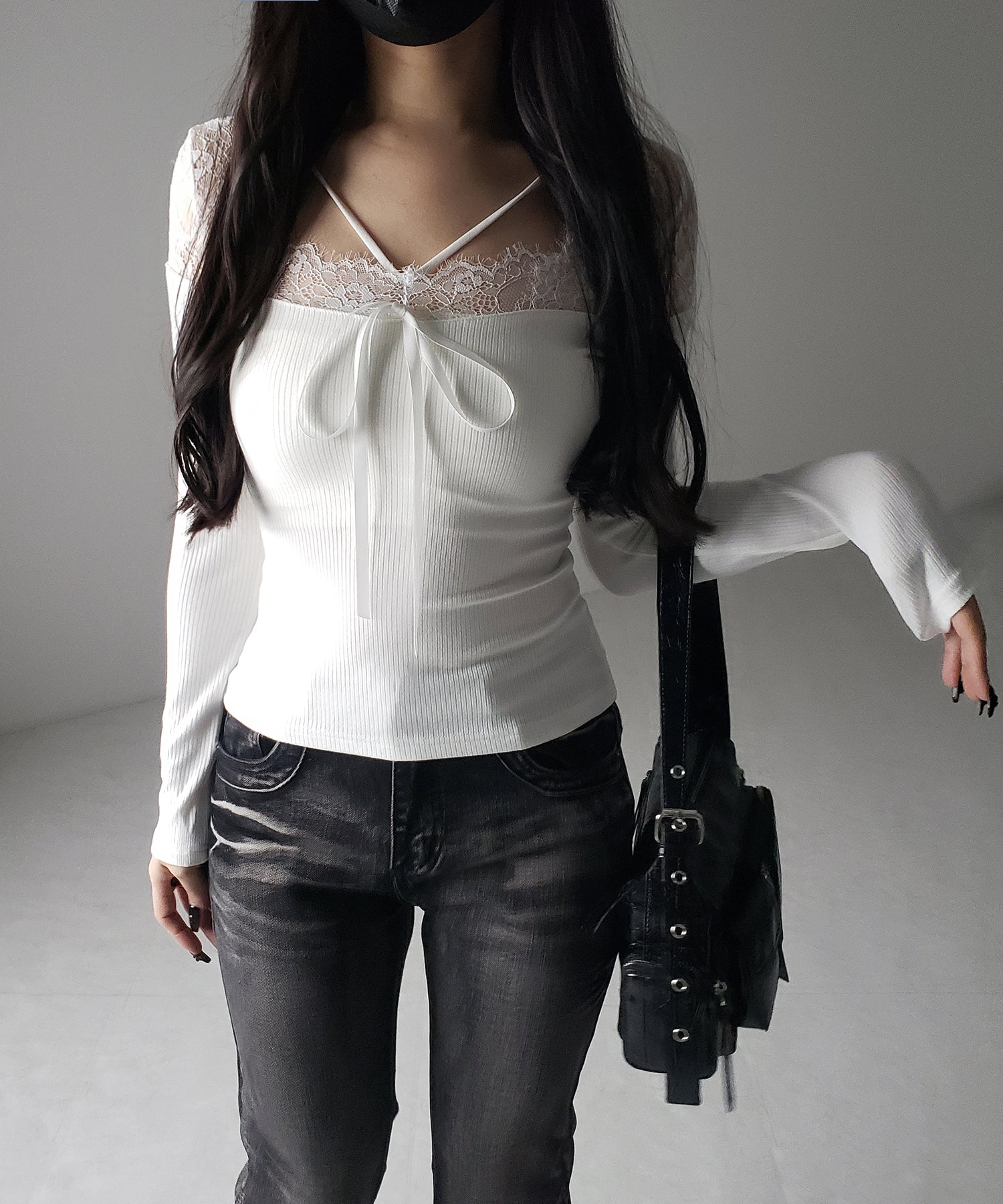 クロスストラップレース切替リブトップス / cross strap lace switching ribbed tops