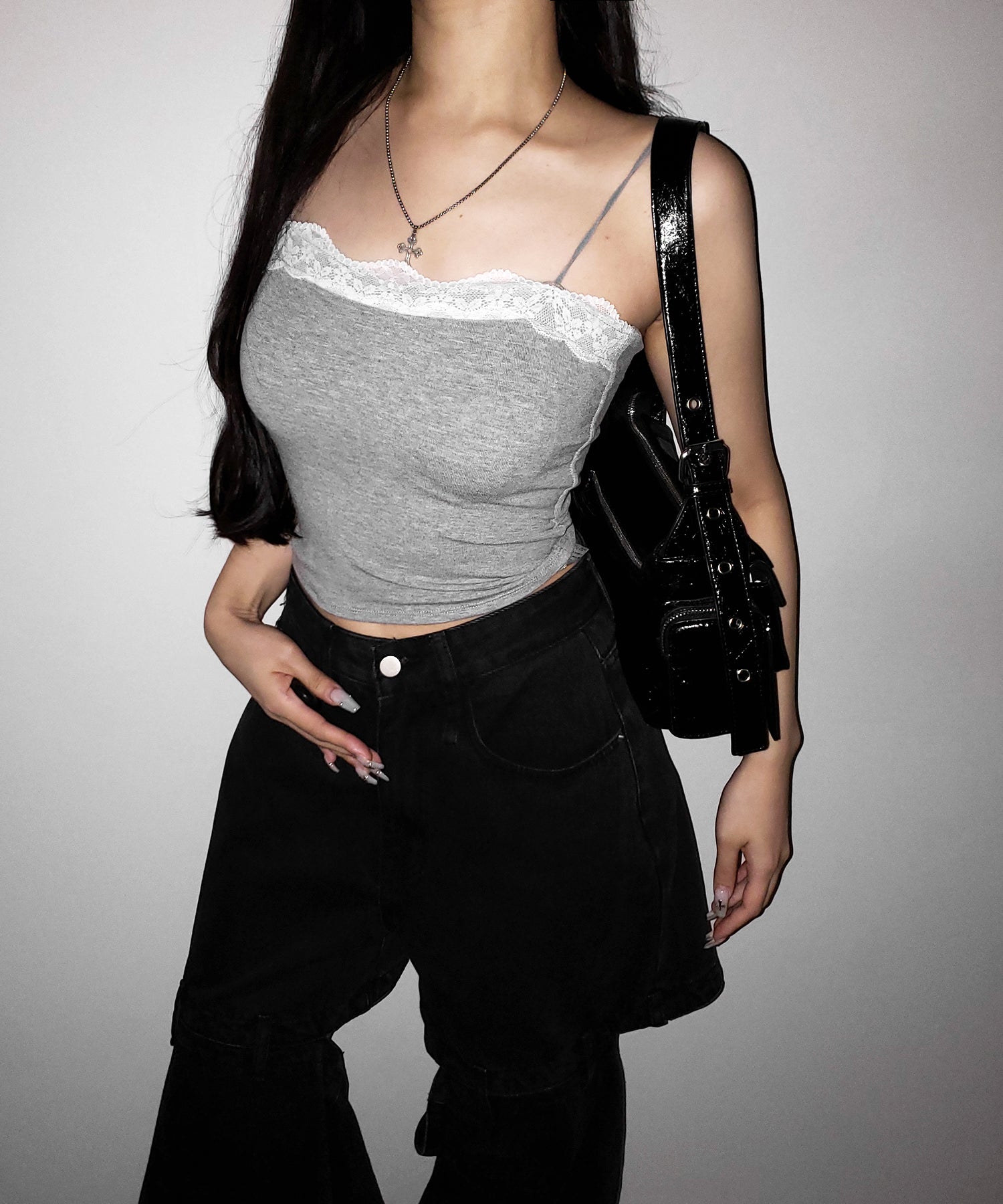 【 3color 】レース切替スクエアクロップドキャミソール / Lace switched square cropped camisole