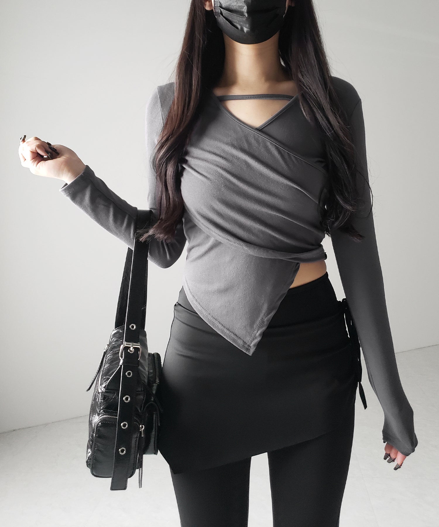 【 3color 】ラインストラップギャザークロスレイヤードトップス / line strap gather cross layered Tops
