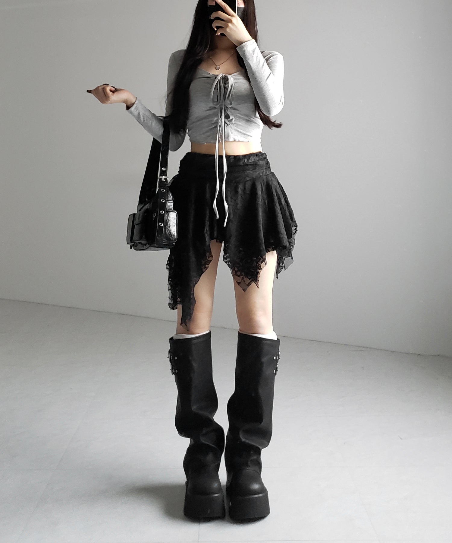 【 インパン裏地付】アシンメトリーフリルレースミニスカート / asymmetry frill lace mini skirt