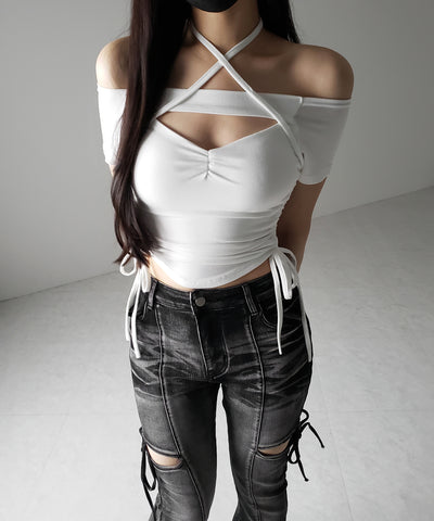 半袖クロスストラップリボンカットアウトオフショルトップス / short sleeve cross strap ribbon cutout offshoulder tops