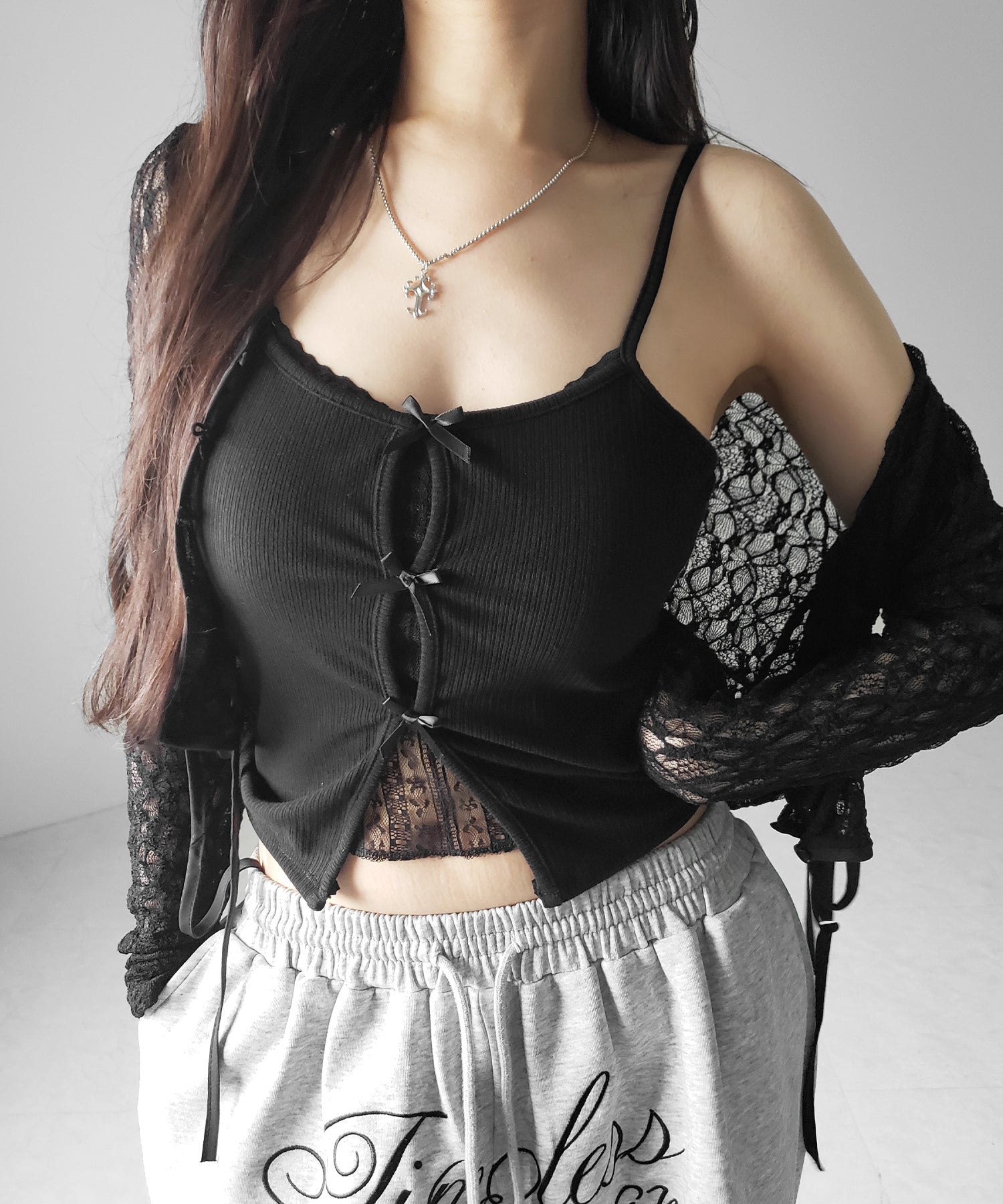 フロントリボンレースレイヤードリブキャミソール /Front ribbon lace layered ribbed camisole